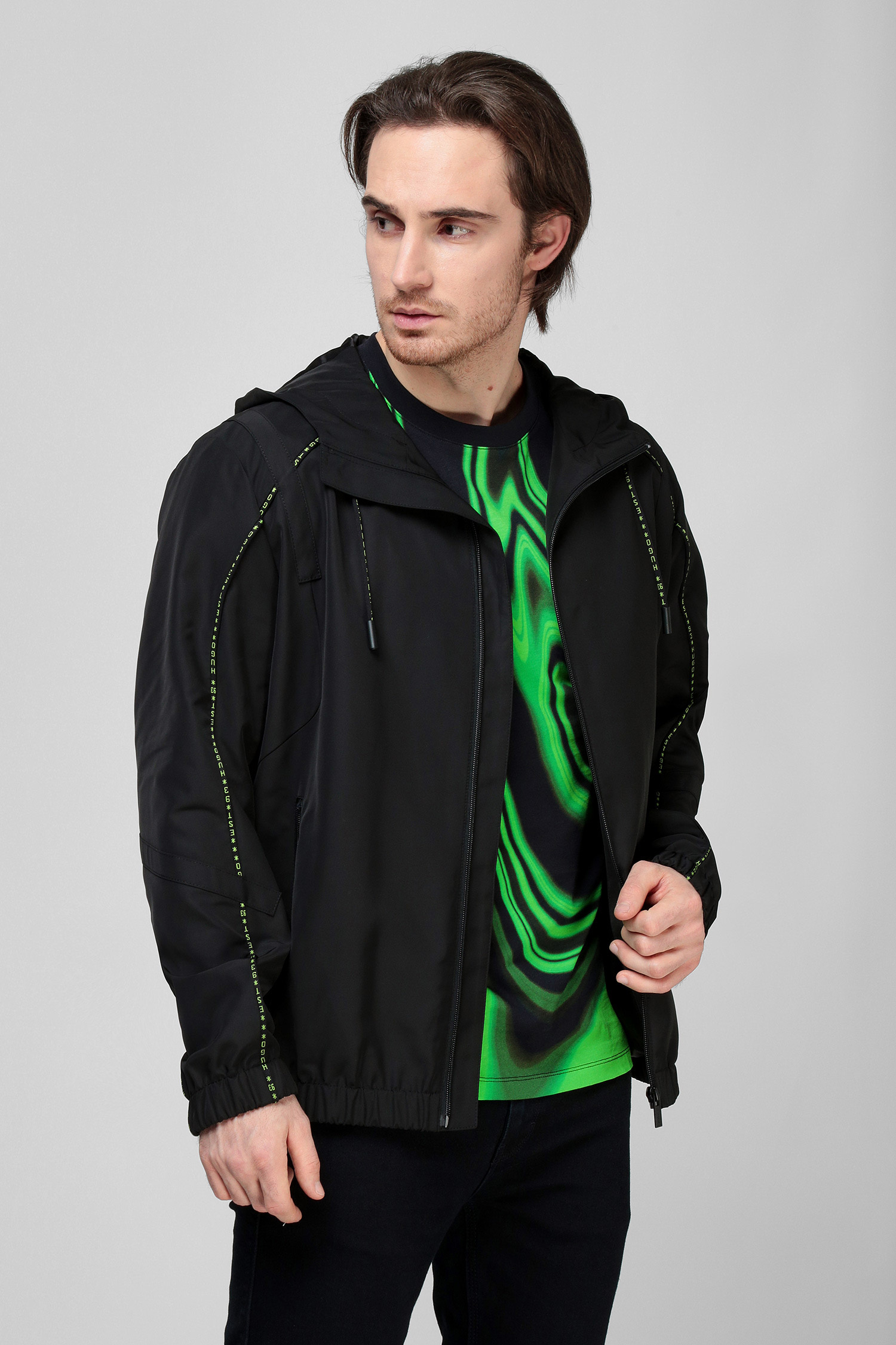 Чоловіча чорна вітровка HUGO 50462336;001