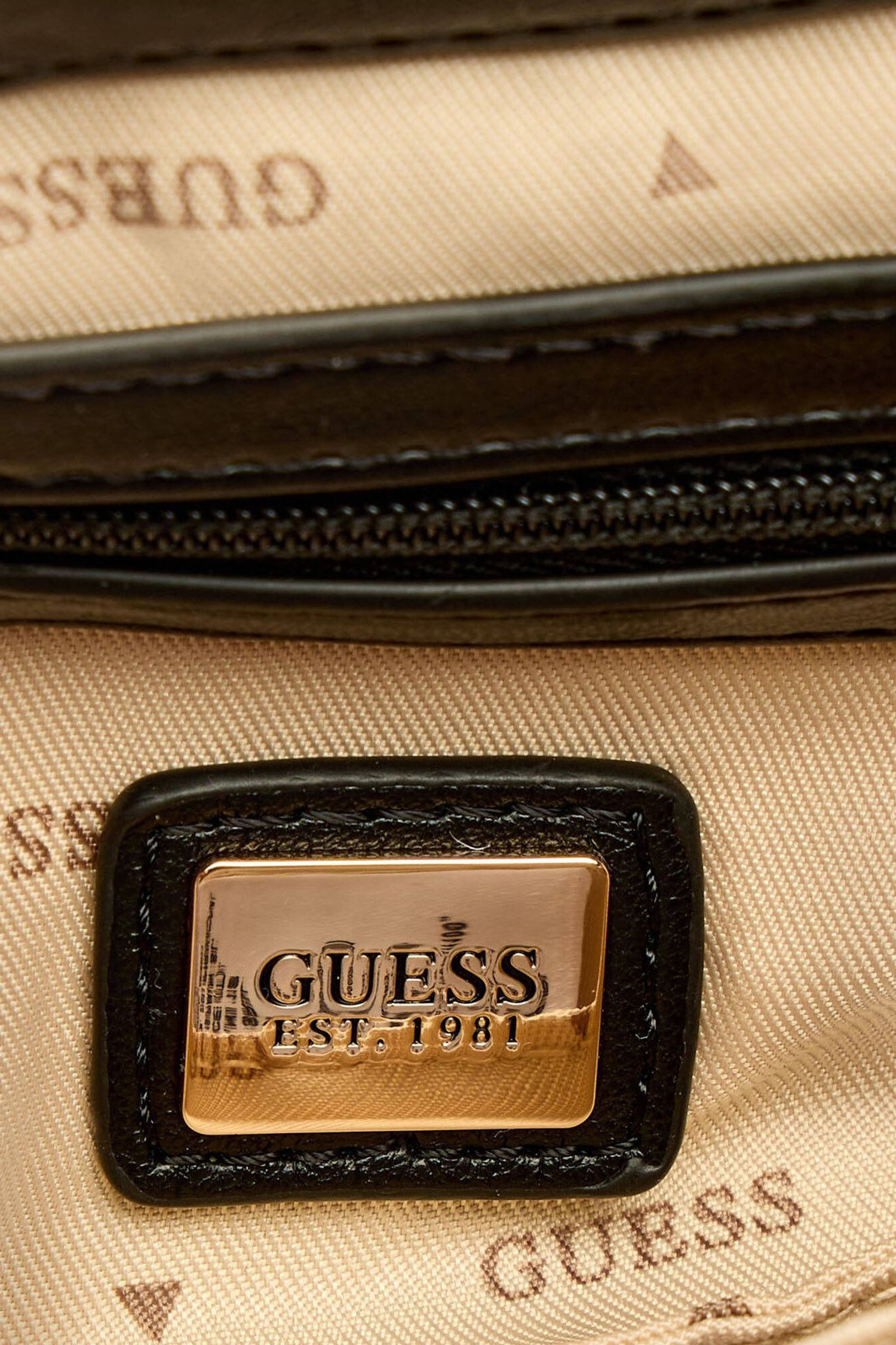 Жіноча чорна сумка Guess HWNG75.34780;BLA