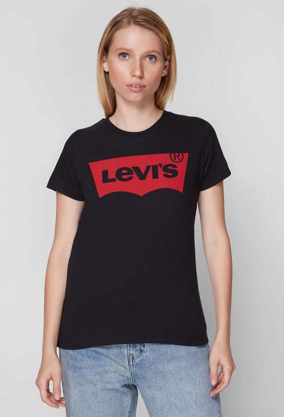 Женская черная футболка Levi’s® 17369;0201 — Ultrashop