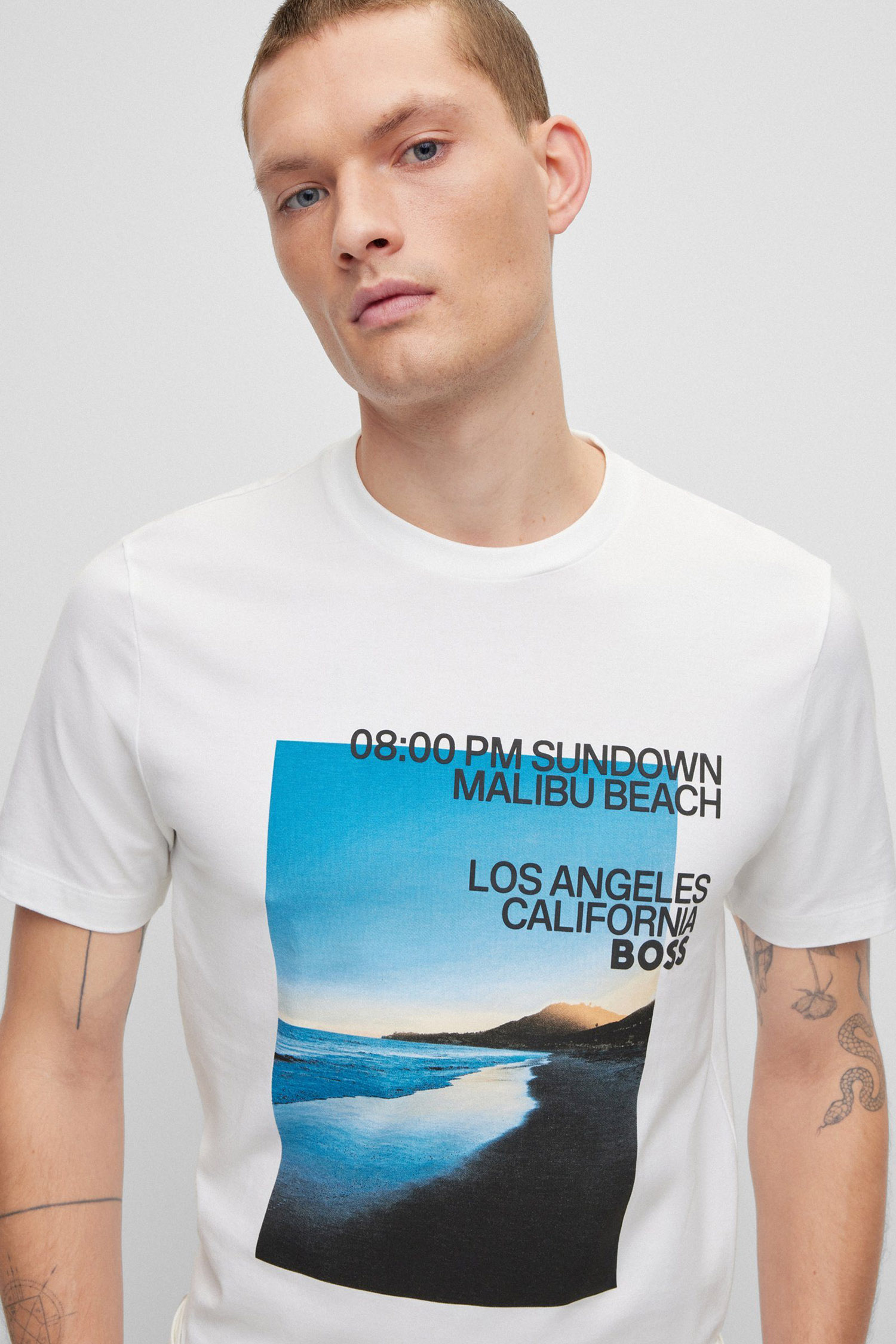 Мужская белая футболка BOSS 50486217;100