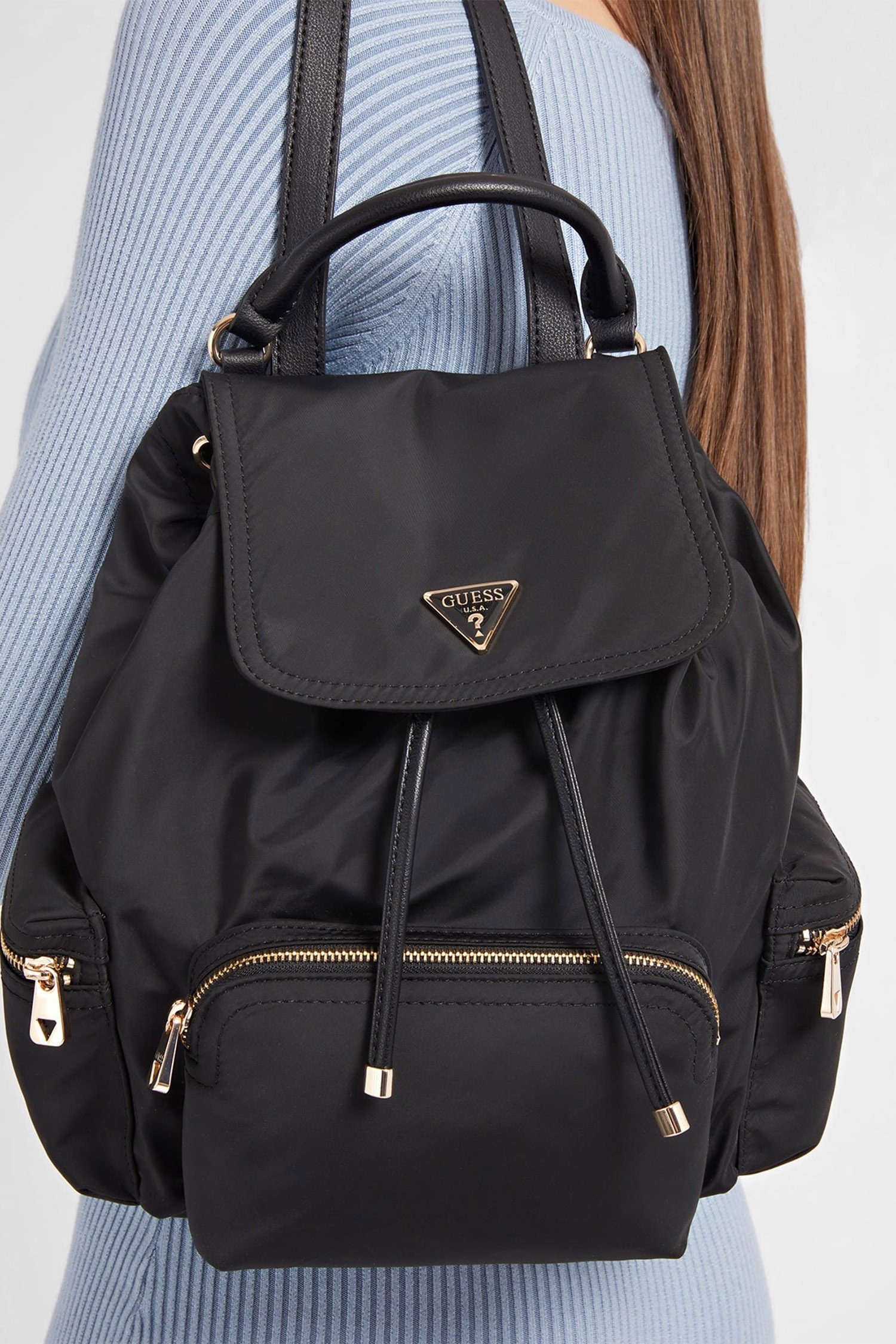 Женский черный рюкзак Guess HWEYG8.39532;BLA