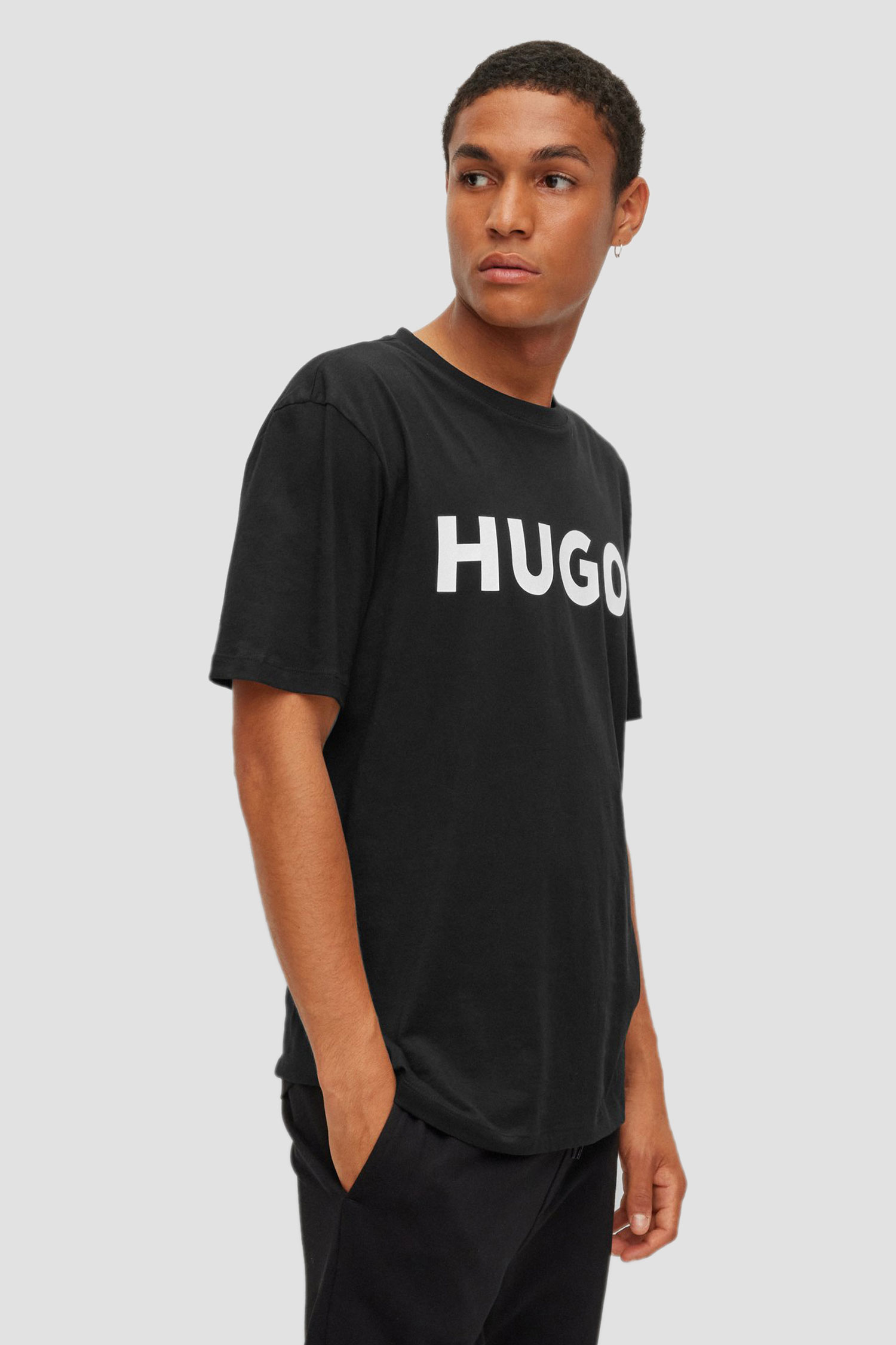 Мужская черная футболка HUGO 50467556;002
