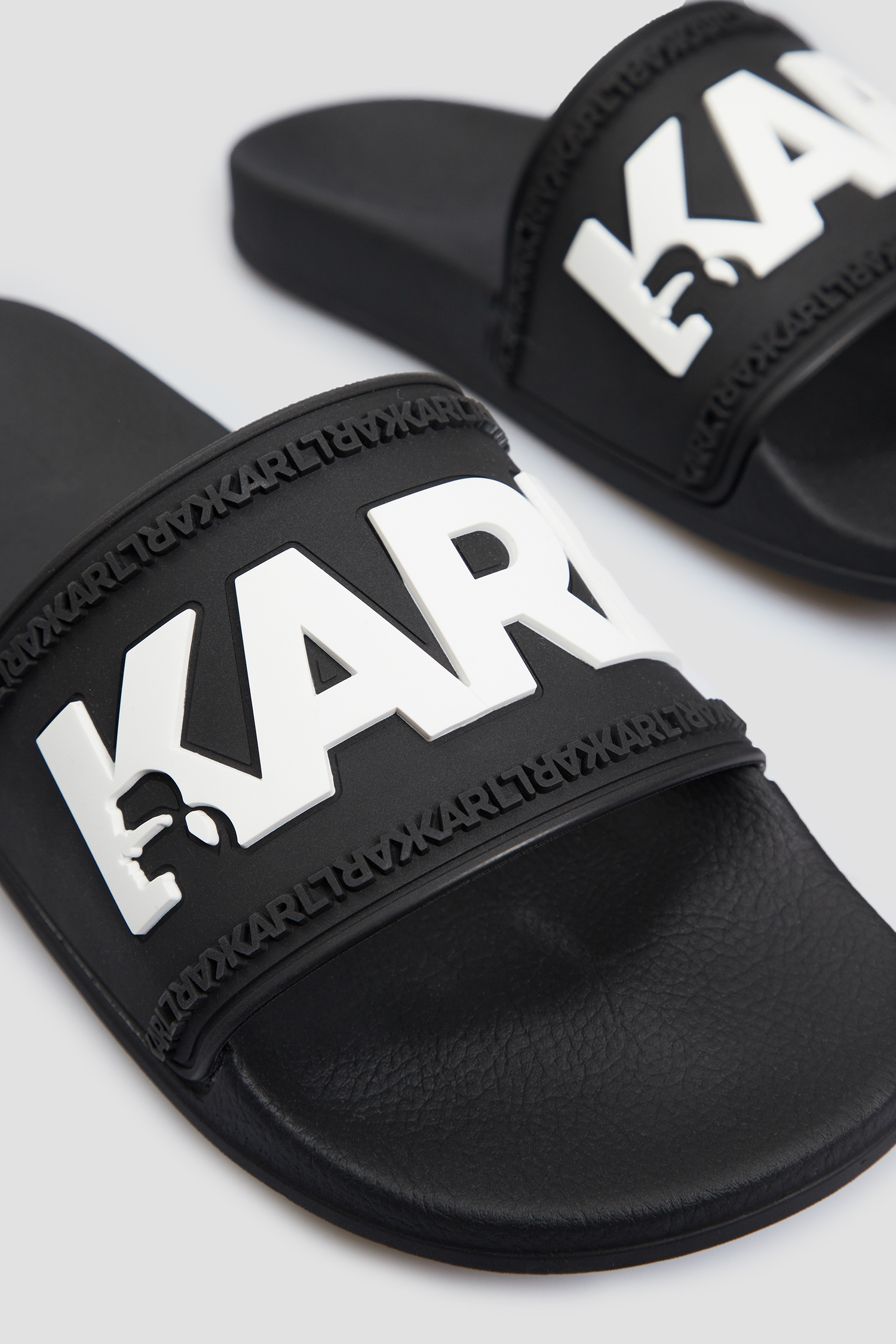 Мужские черные слайдеры Karl Lagerfeld 532490.855018;990