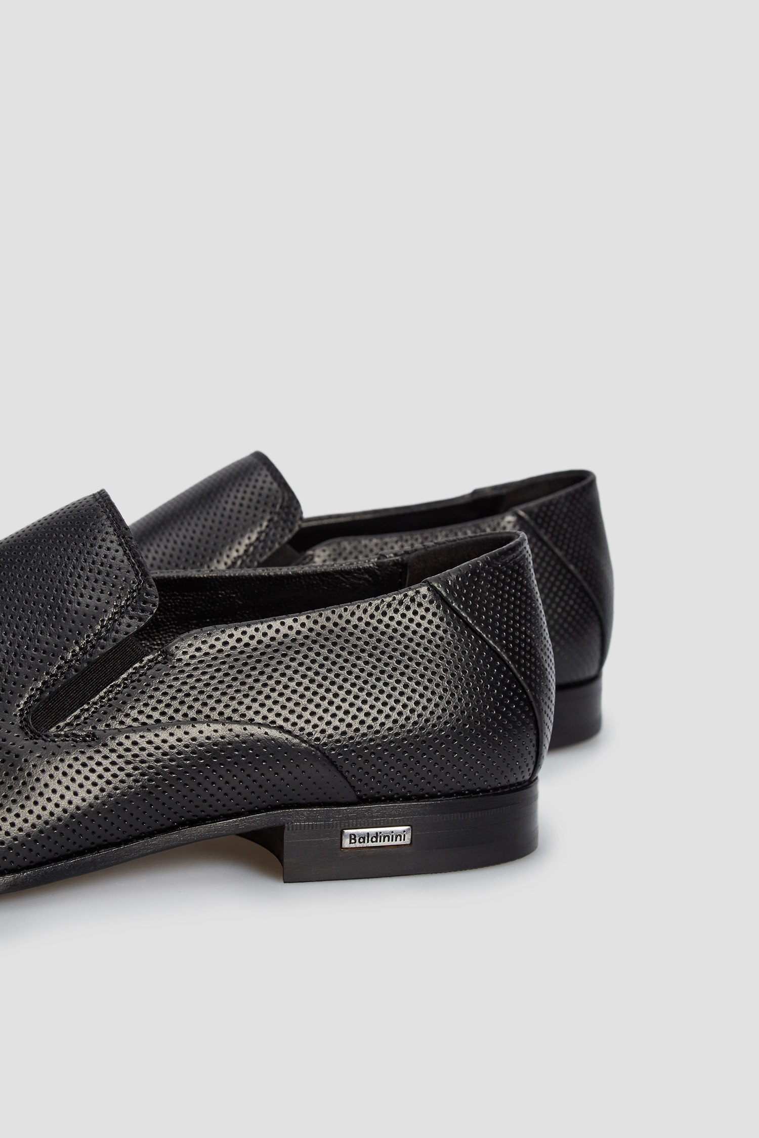 Мужские черные кожаные лоферы BALDININI 197033;00