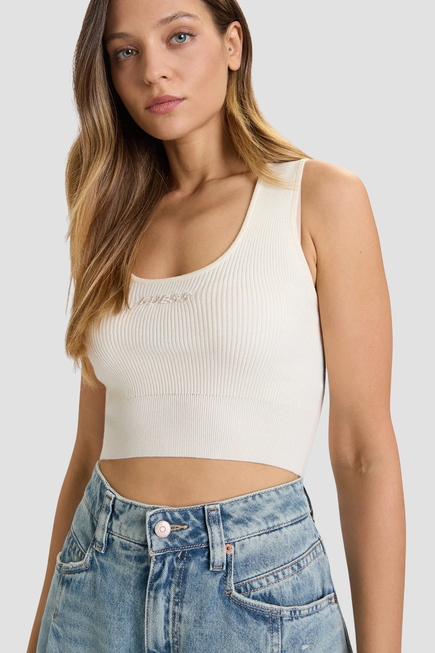 Женский белый топ Guess V5BP05.Z3JD2;G047