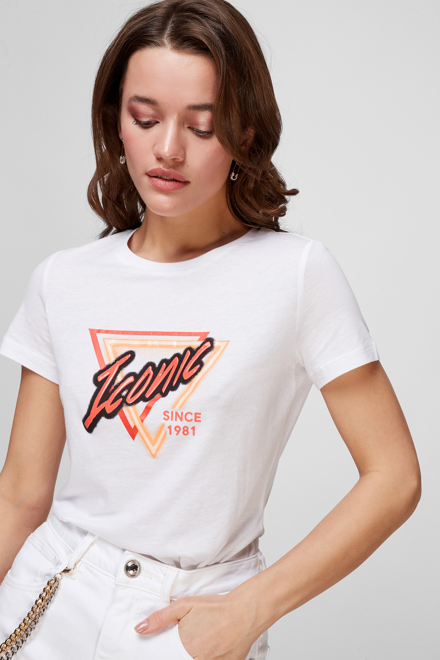 Женская белая футболка Guess W2RI14.K9RV0;G011