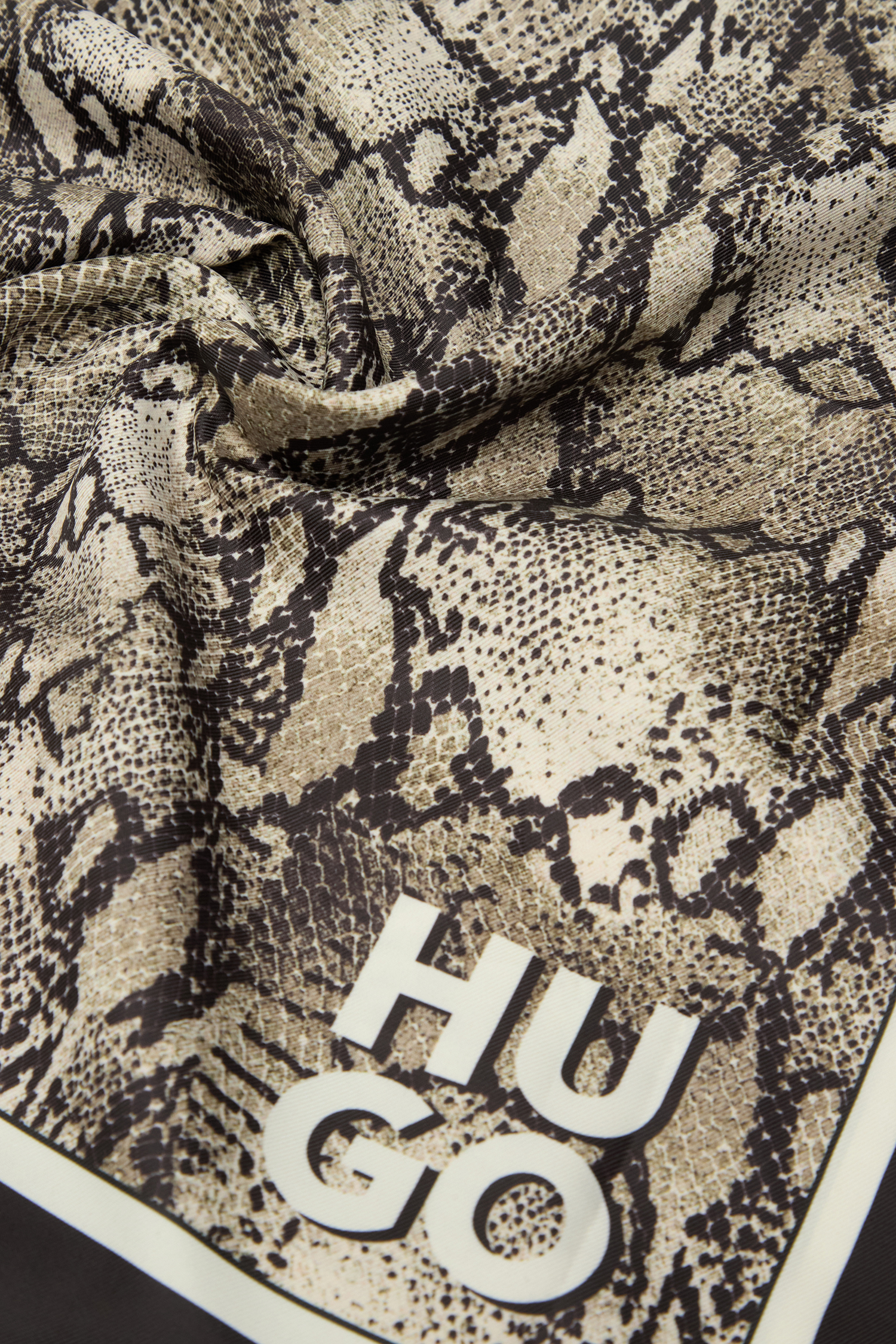 Женский платок с узором HUGO 50535470;991