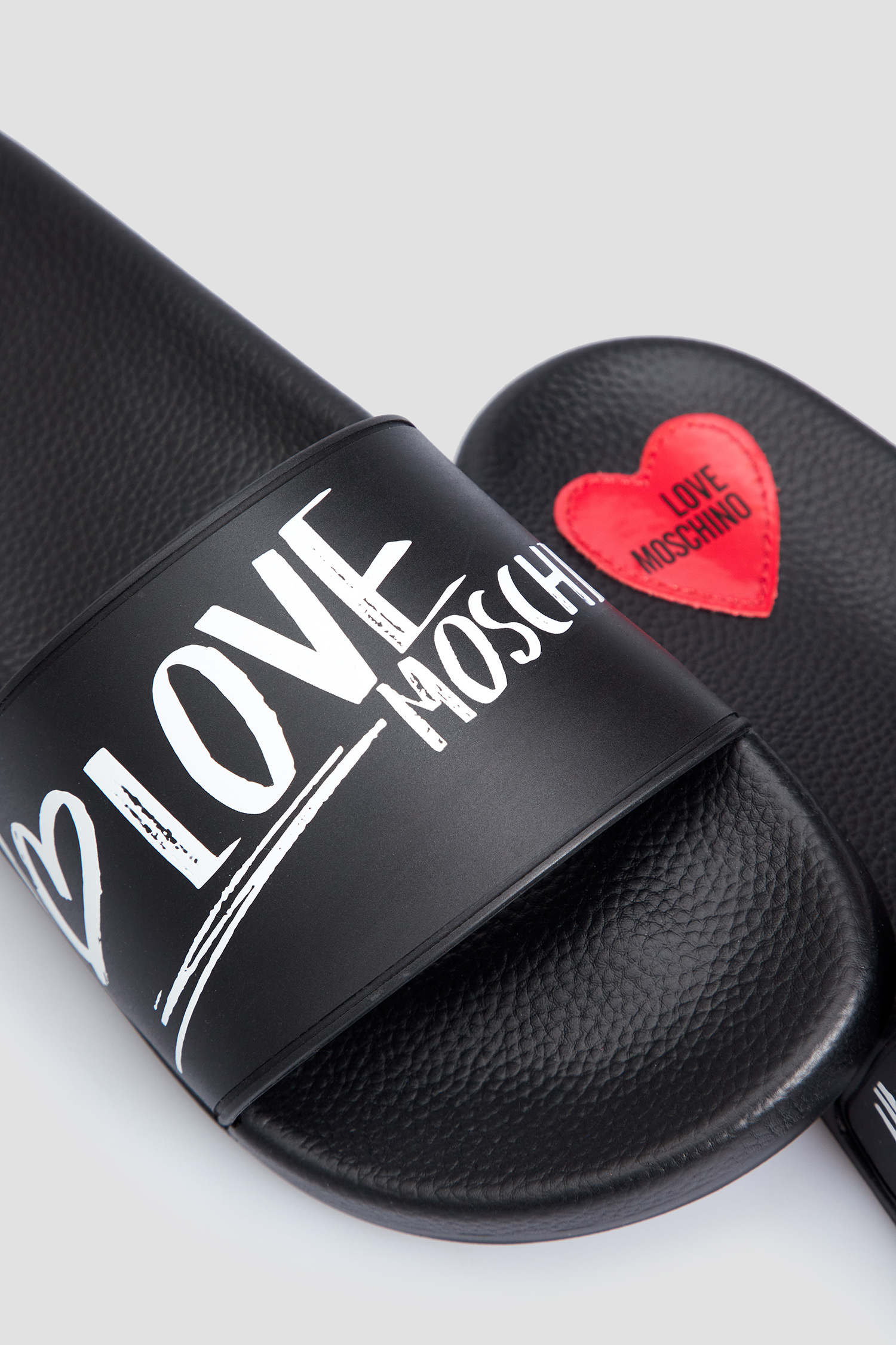 Женские черные слайдеры Moschino JA28142G1I.I21;000