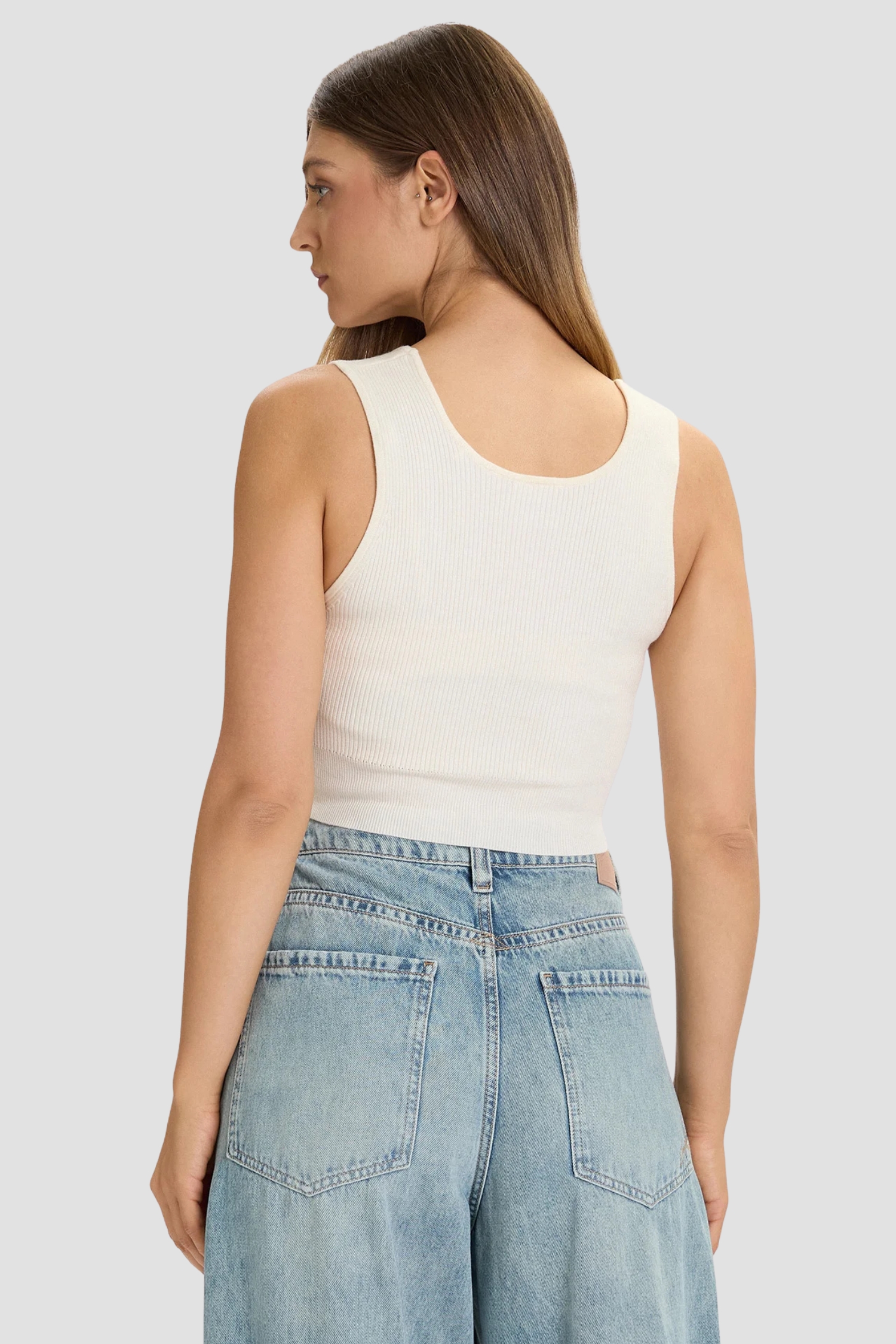 Женский белый топ Guess V5BP05.Z3JD2;G047