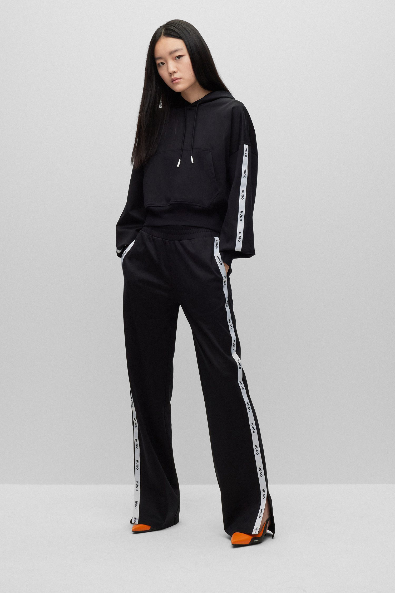 Женское черное худи HUGO 50489128;001