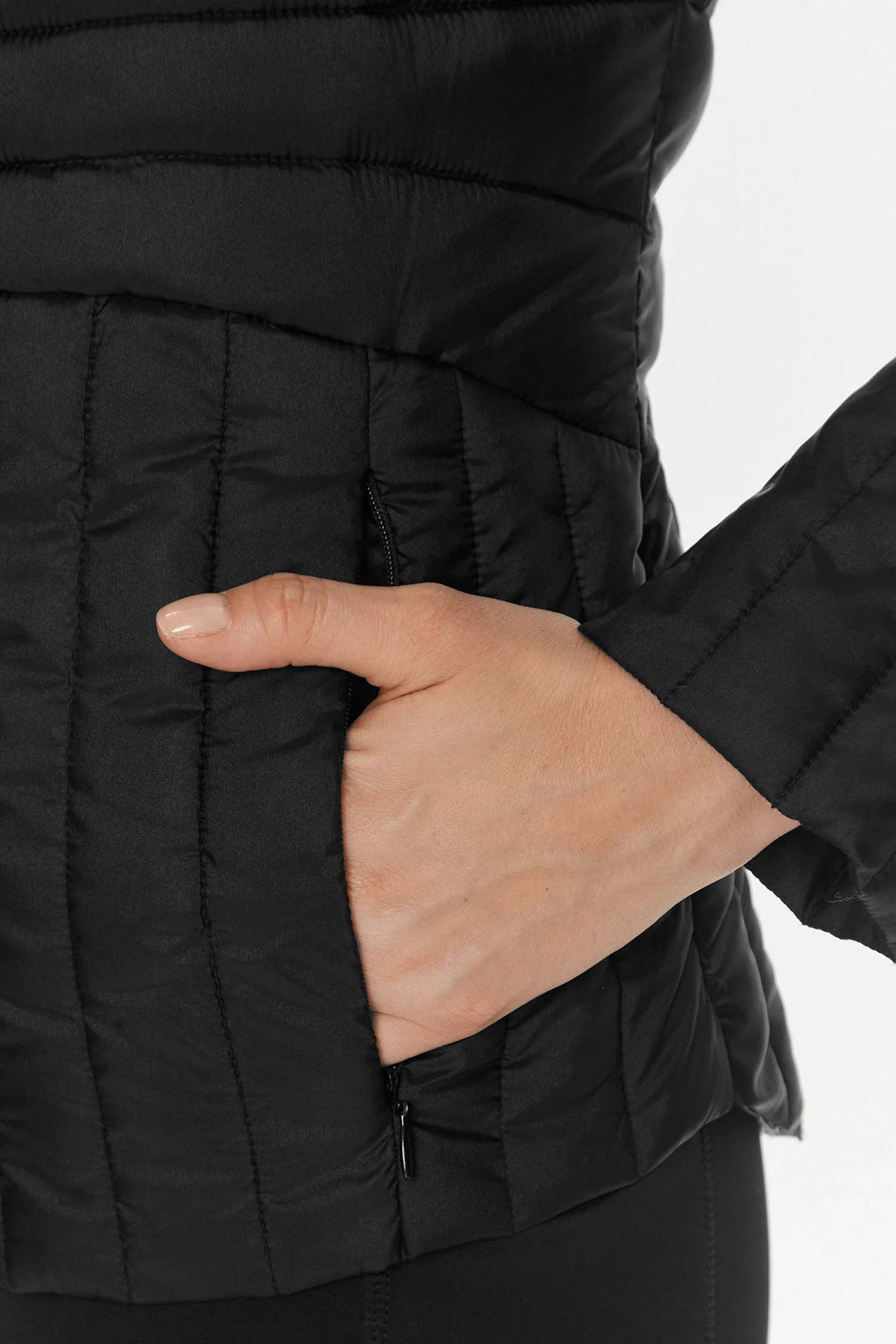 Женская черная куртка Guess W4RL06.WFWO2;JBLK