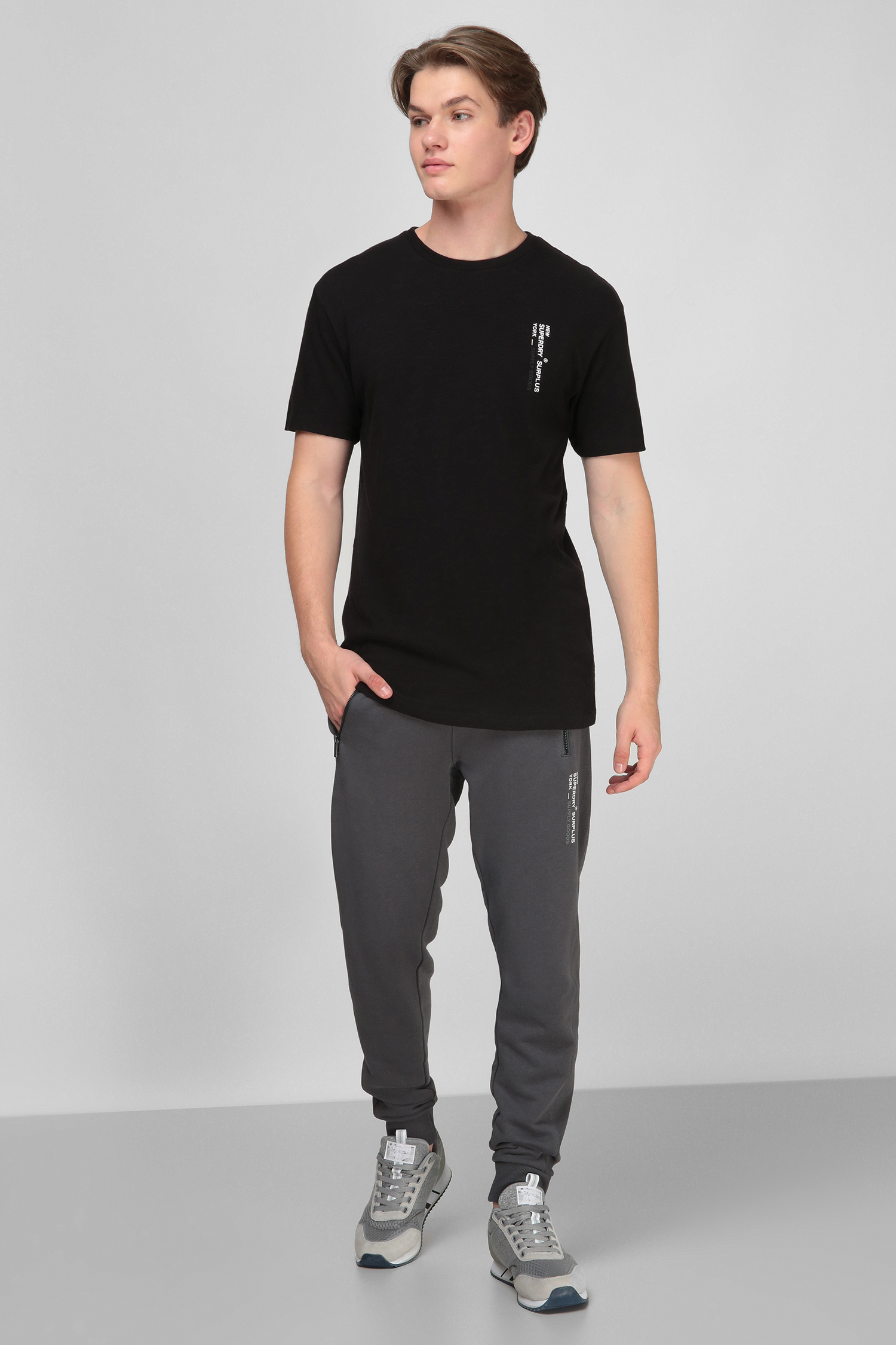 Черная футболка для парней SuperDry M1010359A;02A