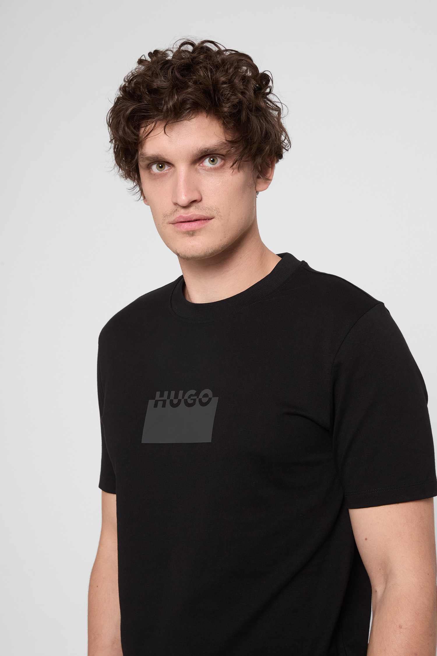 Мужская черная футболка HUGO 50546867;001