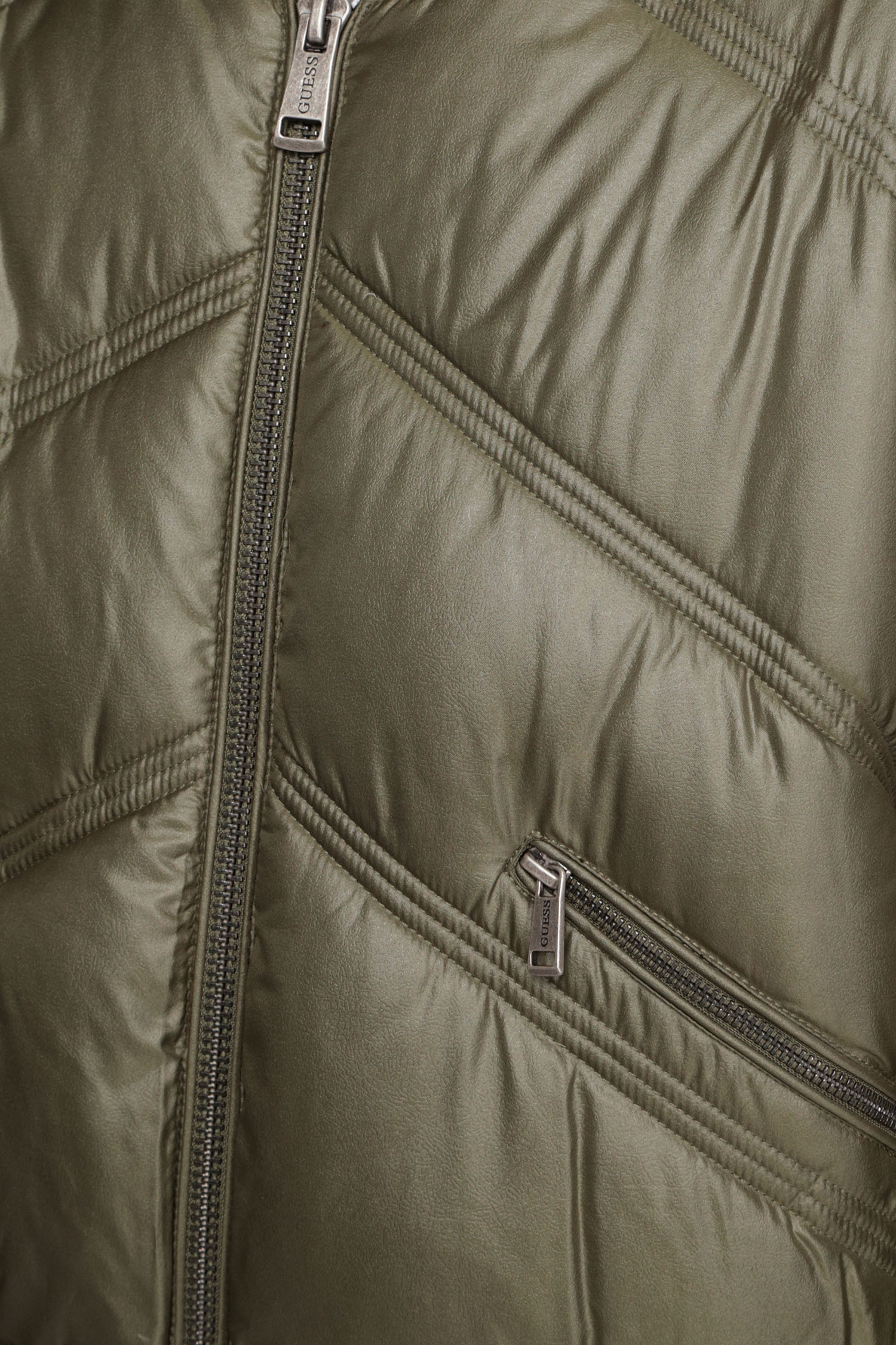 Женская оливковая куртка Guess W2BL45.WEWS0;F8BC
