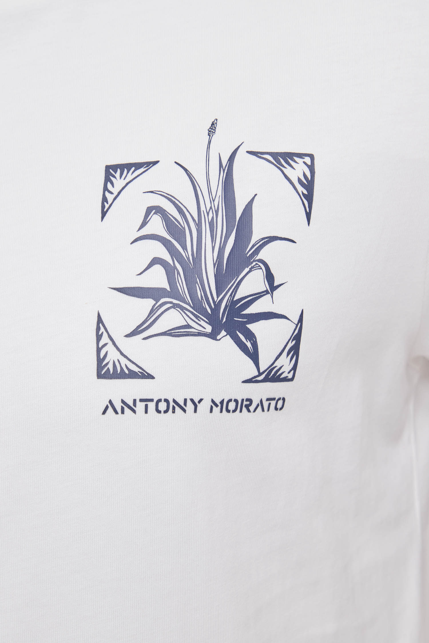 Мужская белая футболка Antony Morato MMKS02667.FA100240;1011