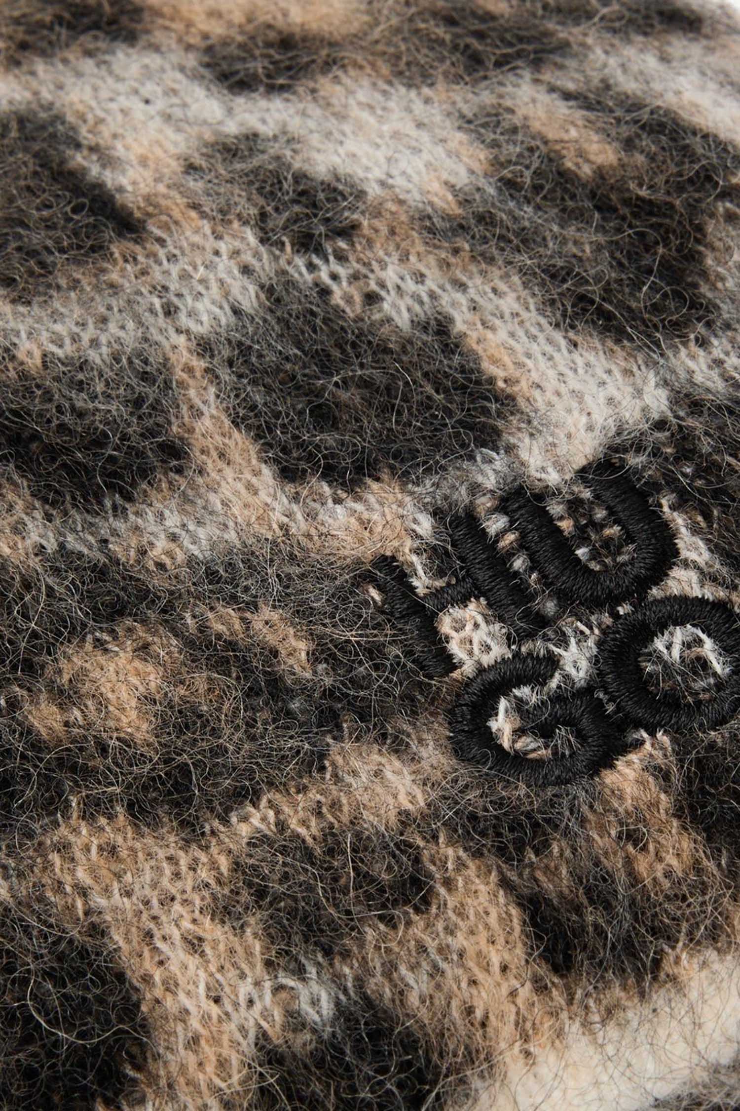 Женская шапка с узором HUGO 50548743;960