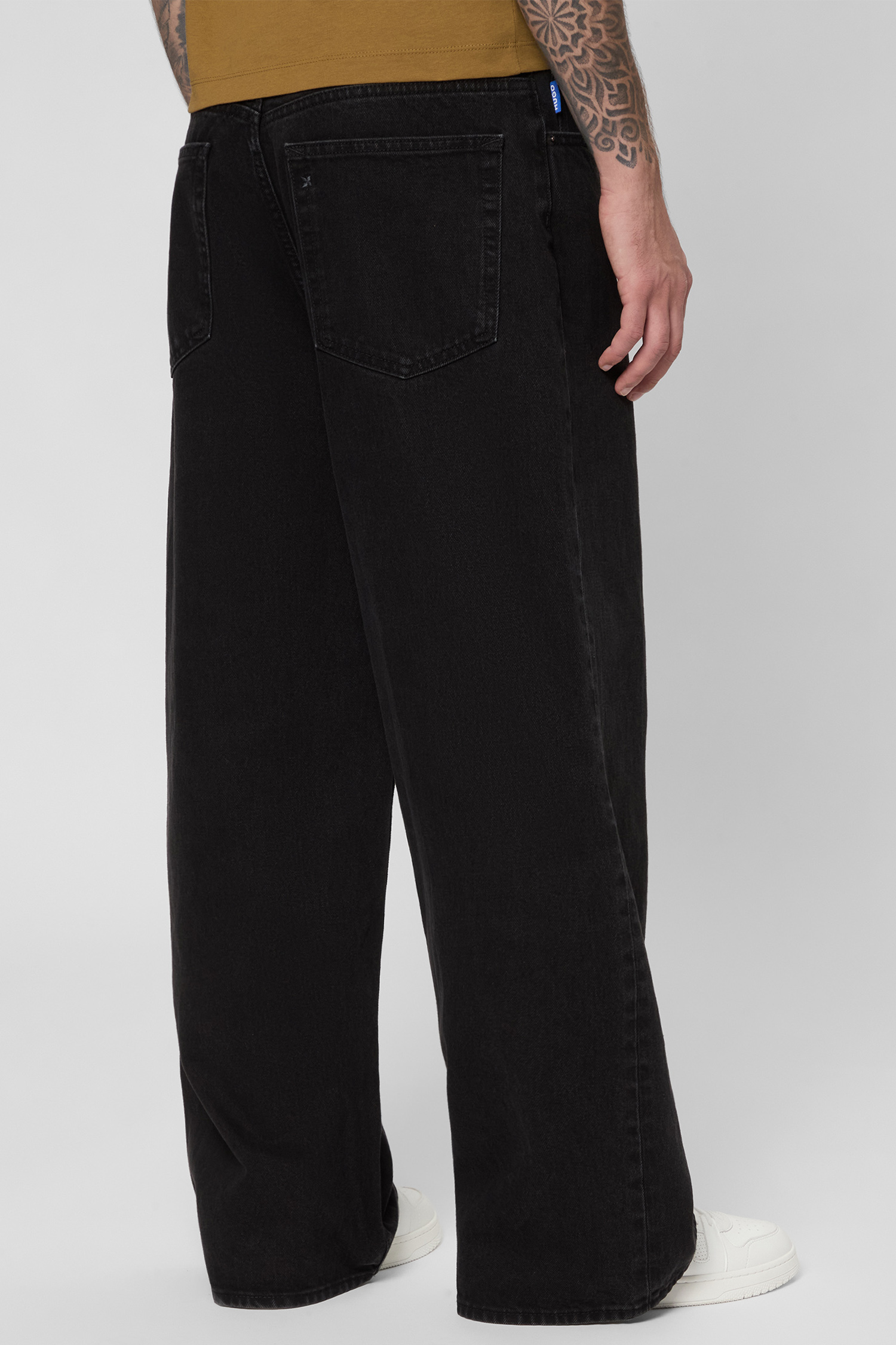 Мужские черные джинсы HUGO BLUE 50541718;003