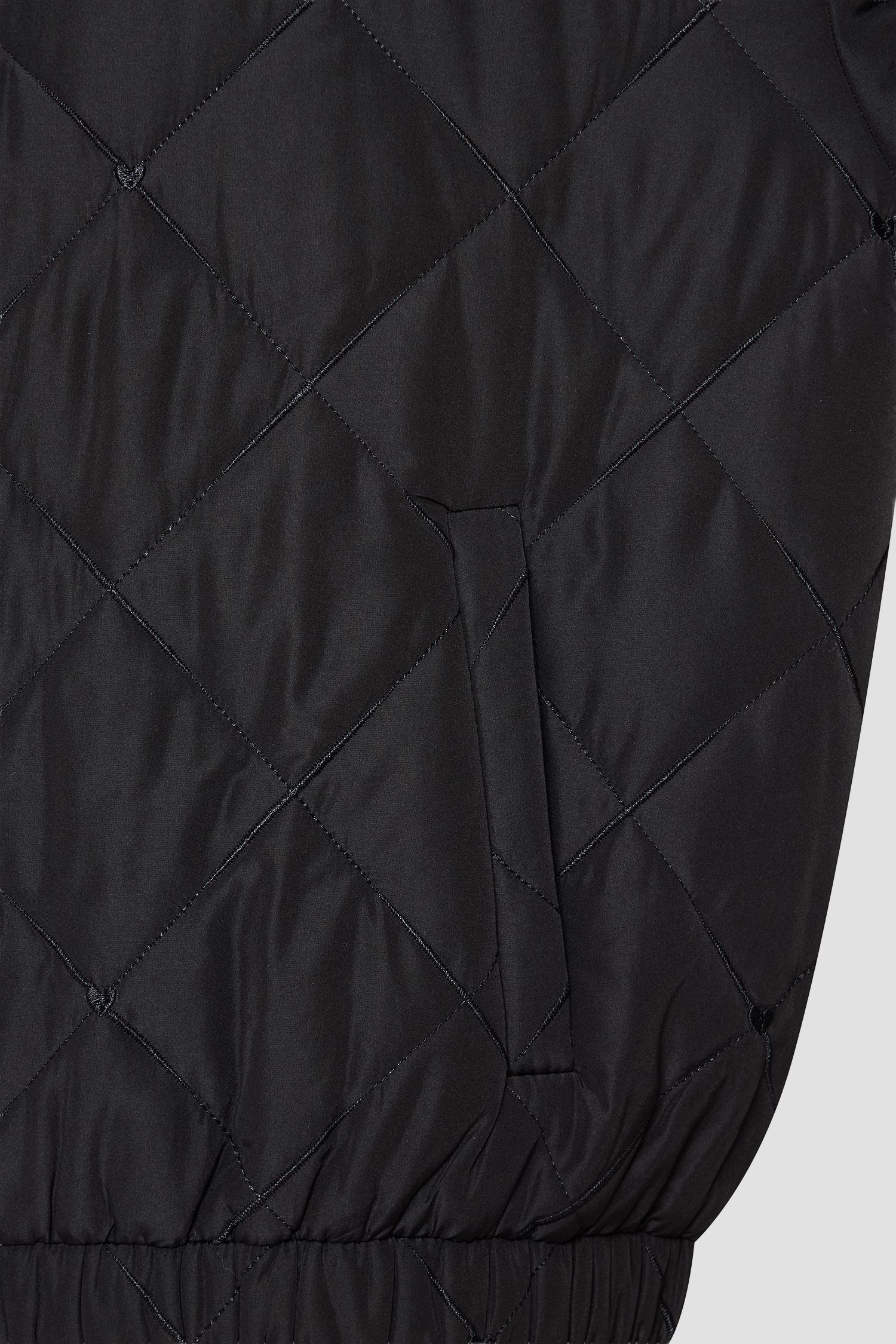 Женский черный бомбер Guess V6RL03.WL132;JBLK