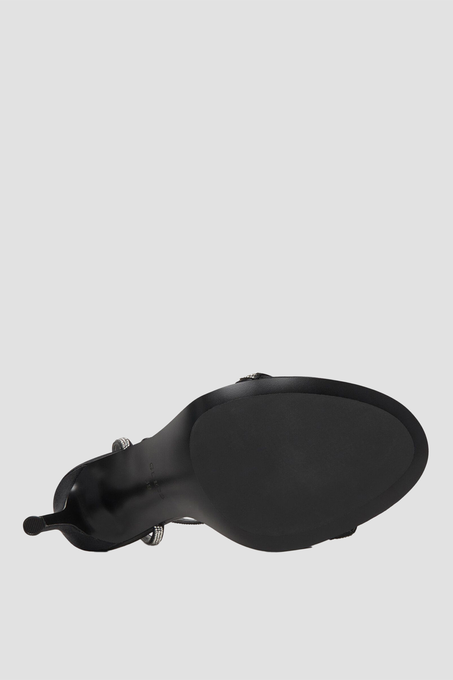 Женские черные босоножки Guess FLJCHR.SAT03;BLACK