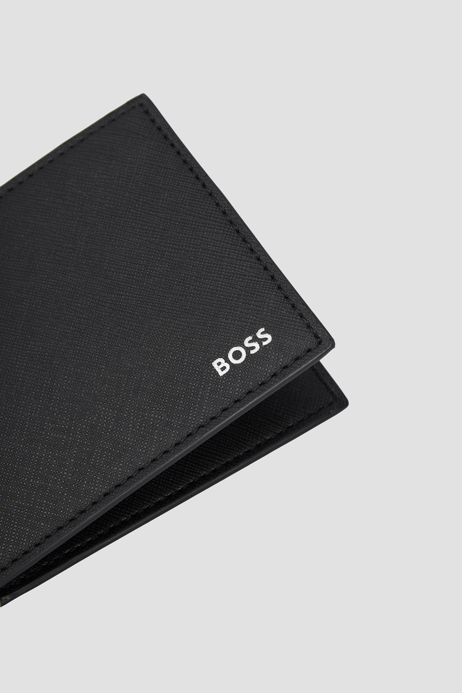 Мужской черный кожаный кошелек BOSS 50536716;001