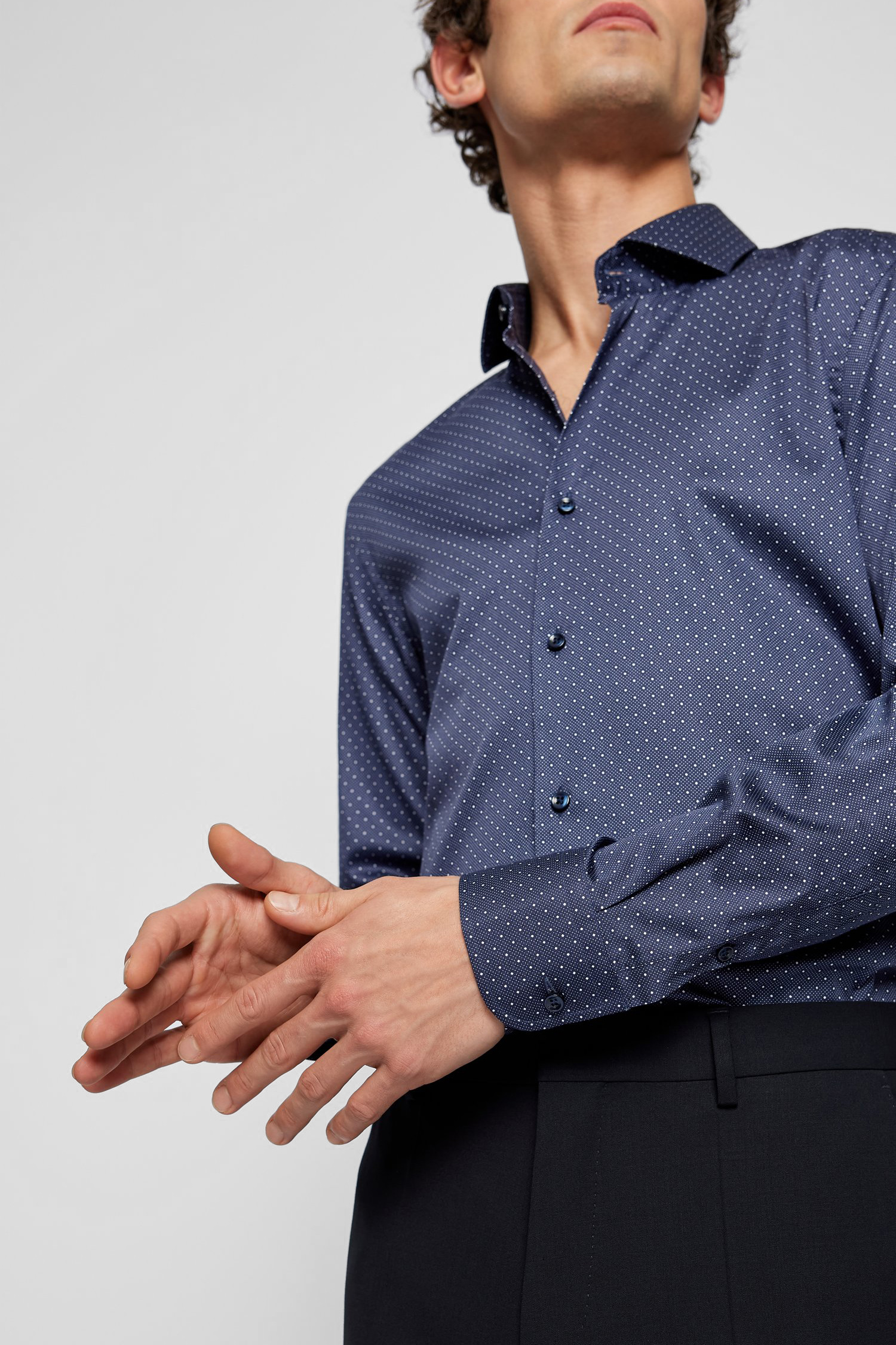 Мужская темно-синяя рубашка BOSS 50469711;404