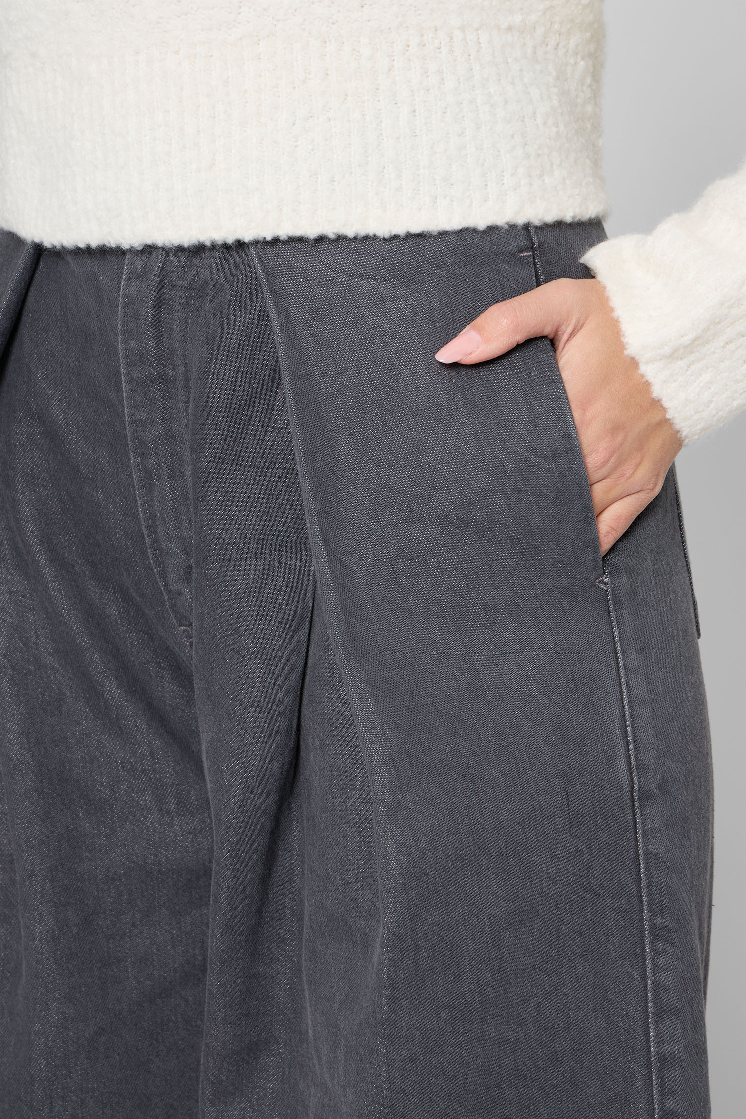 Женские темно-серые джинсы BOSS 50546860;028