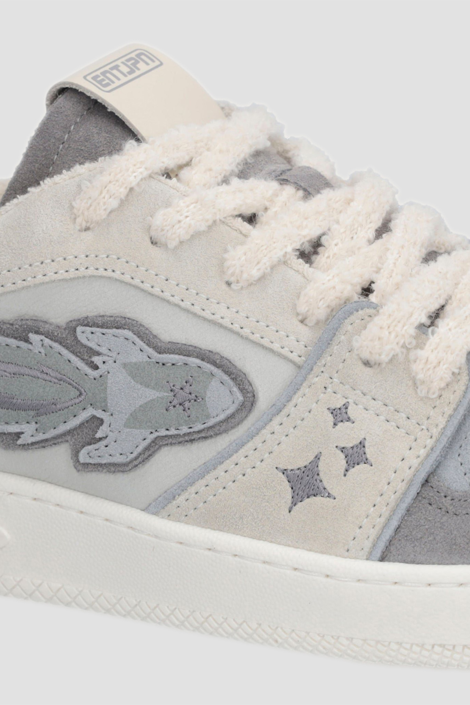 Чоловічі сірі замшеві снікерси ENTJPN BB5003PX635;S1074