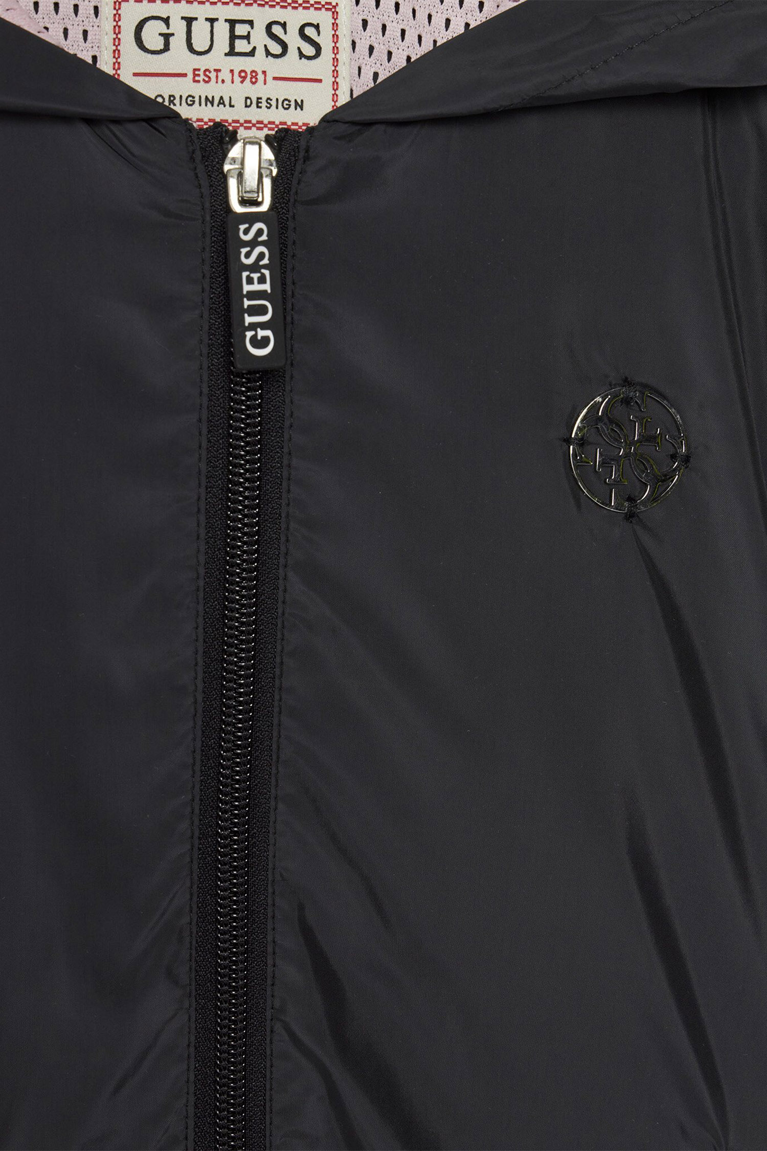 ︎︎☁ Женская черная ветровка Essentials Relaxed Windbreaker Women