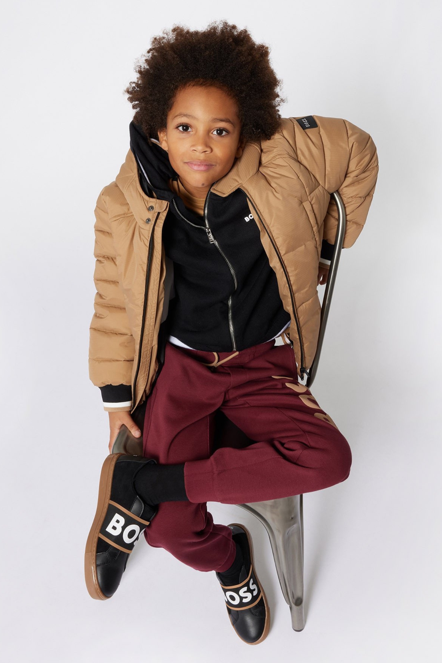 Дитяча коричнева куртка BOSS kids J51240;269