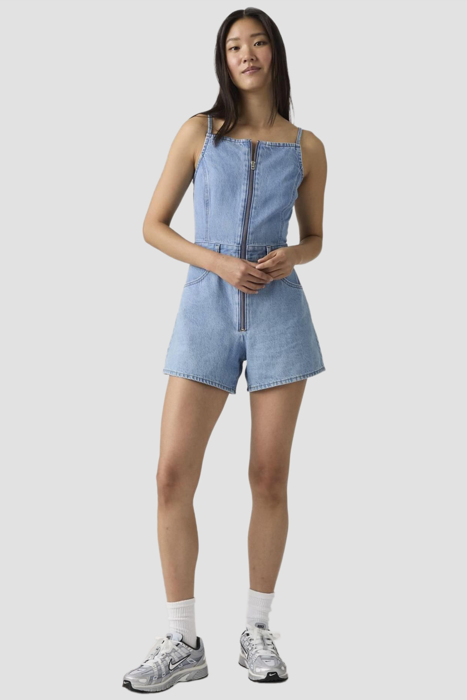 Женский голубой джинсовый комбинезон Levi’s® 005NW;0001
