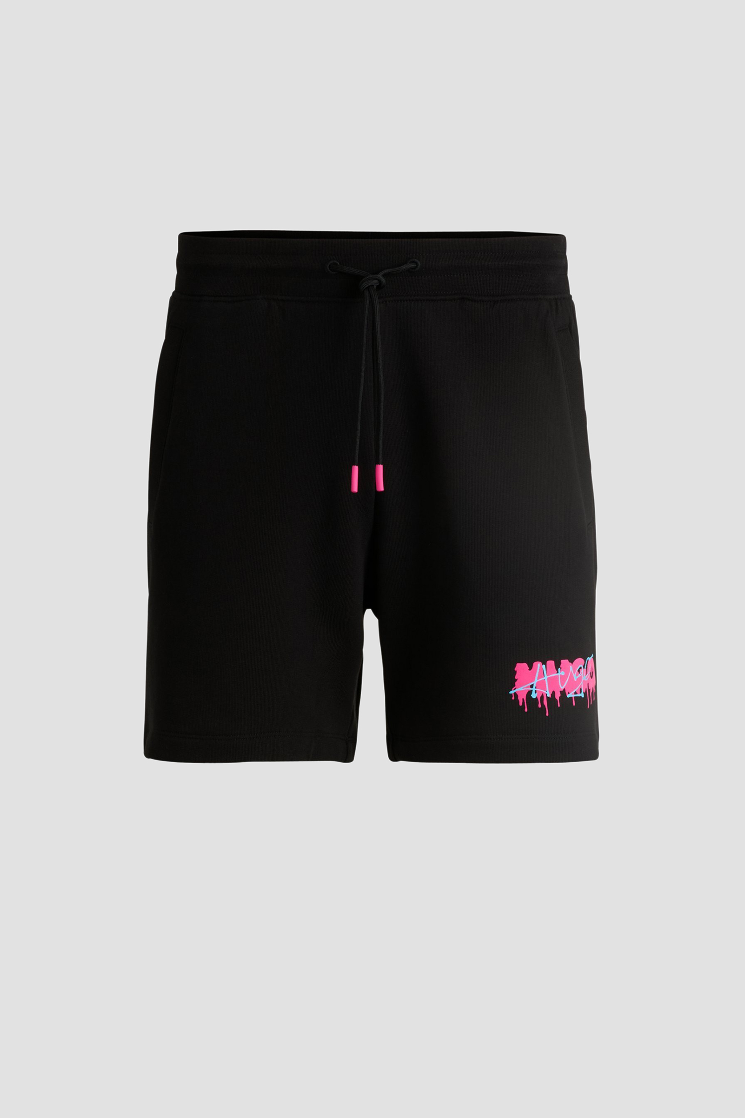 Мужские черные шорты HUGO 50510005;001