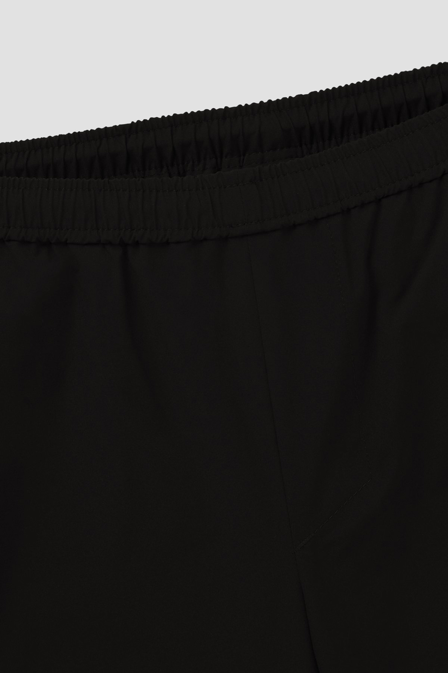 Мужские черные шорты BOSS 50540307;001