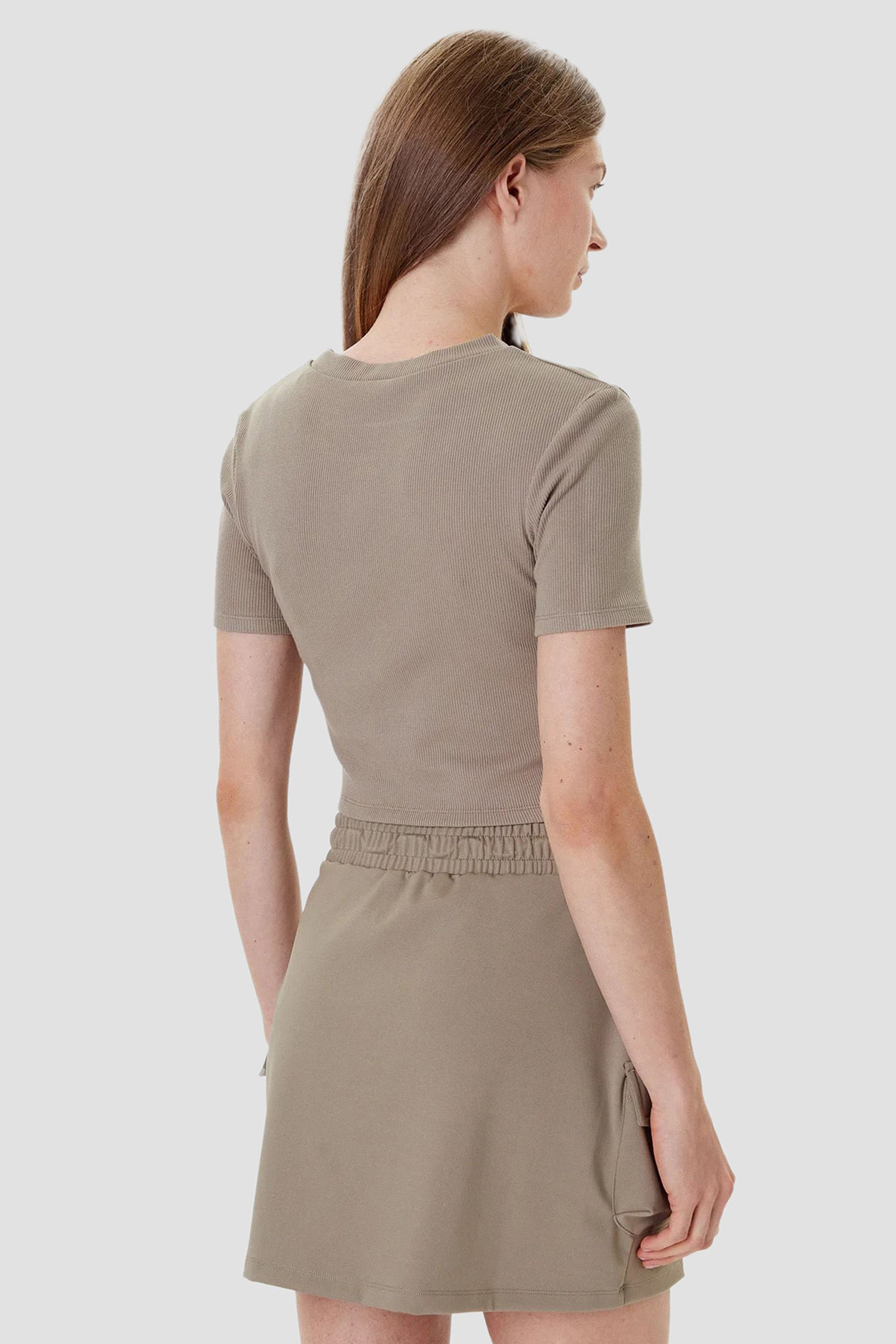 Жіноча бежева футболка Guess V5YP08.K8RT2;A920