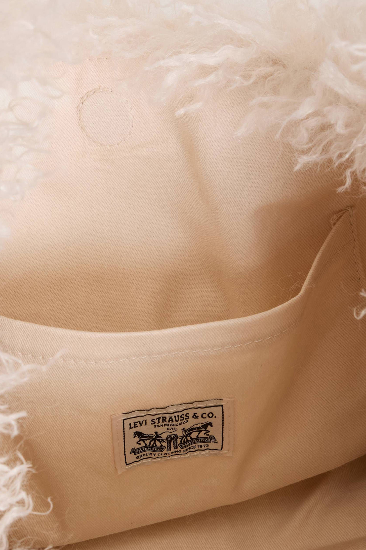 Женская белая сумка Levi’s® 005FF;0007