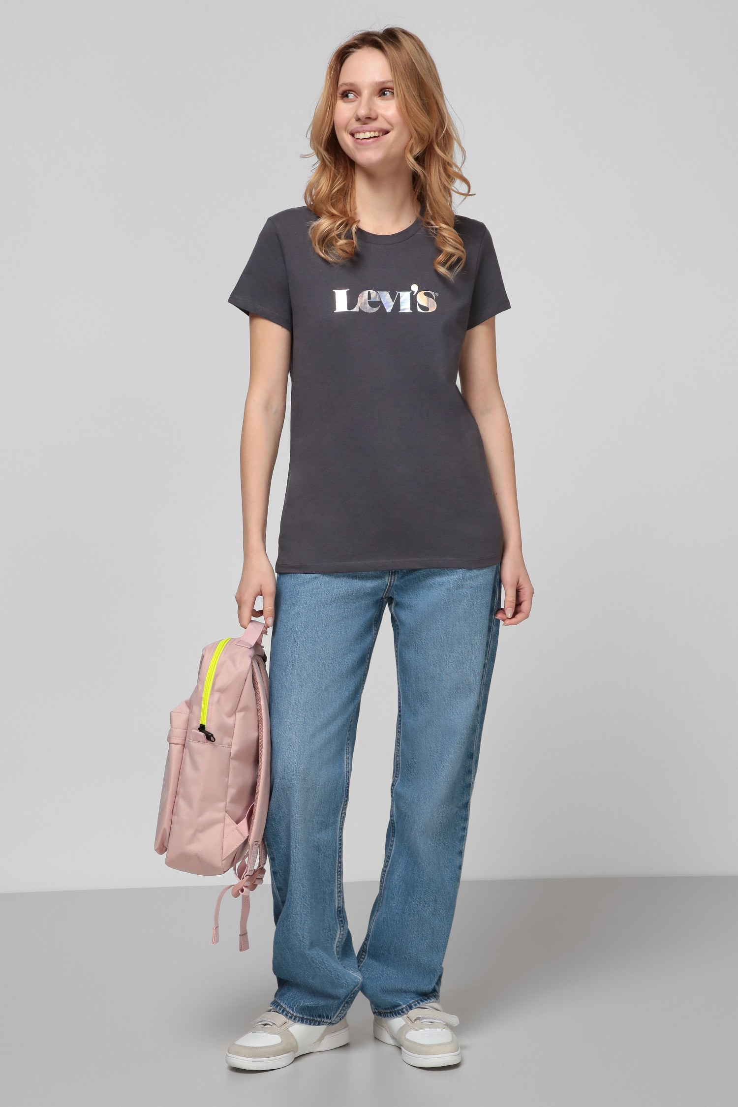 Женская серая футболка Levi’s® 17369;1432