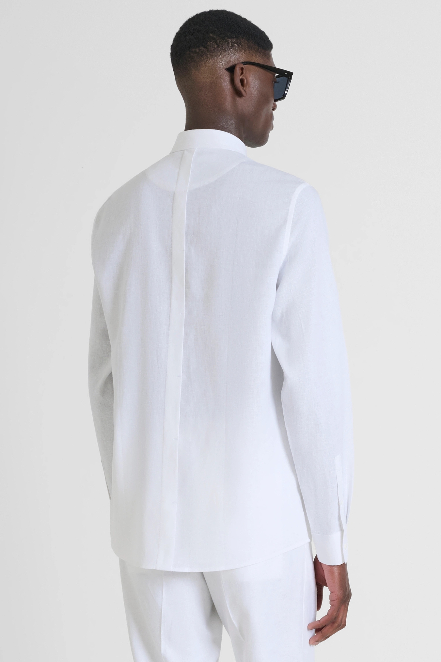 Мужская белая рубашка Antony Morato MMSL00757.FA400094;1000