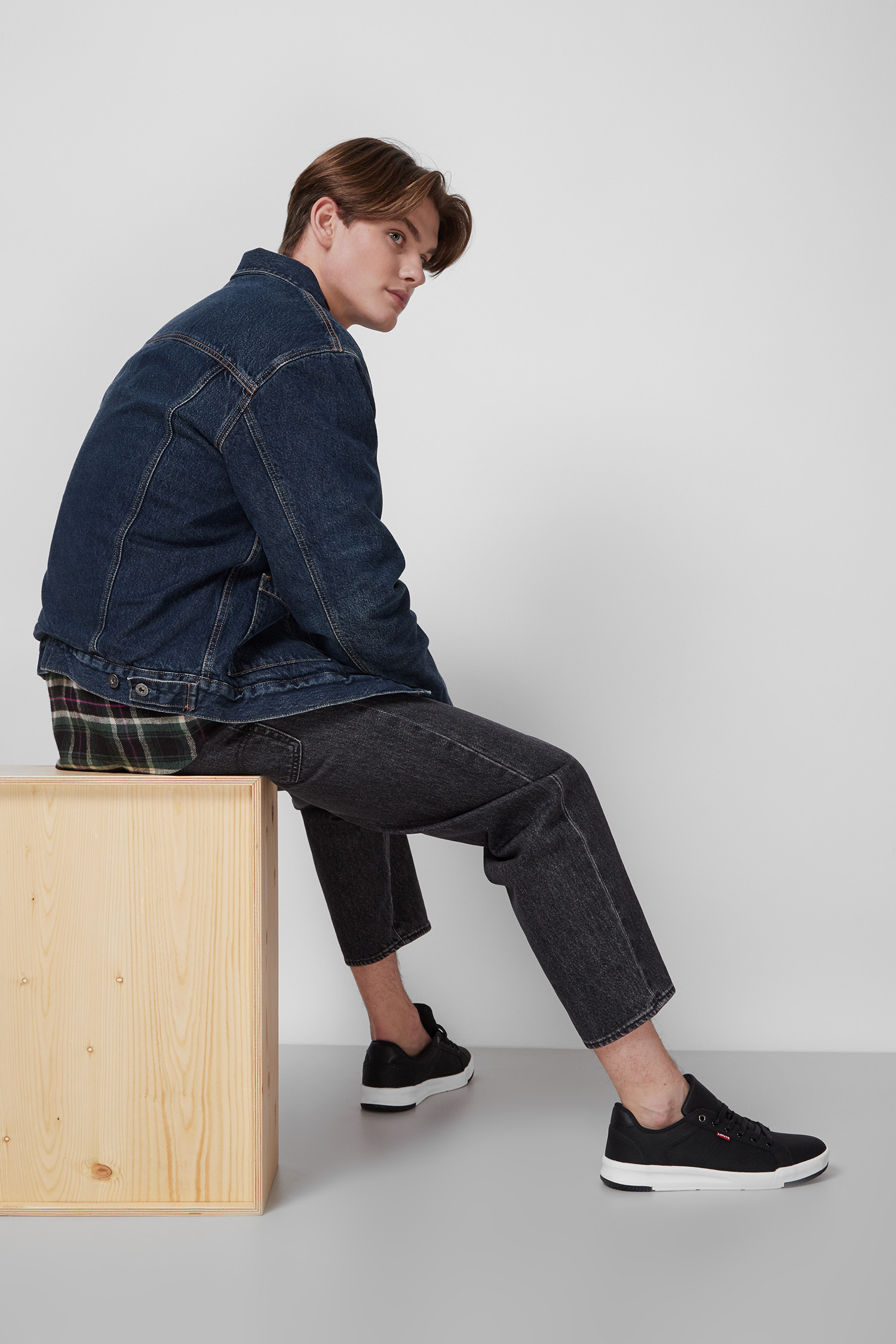 Levi Strauss & Co. 青 ジャンパー Mサイズ Levi Strauss & Co. 青 ジャンパー Mサイズ Levi Strauss & Co