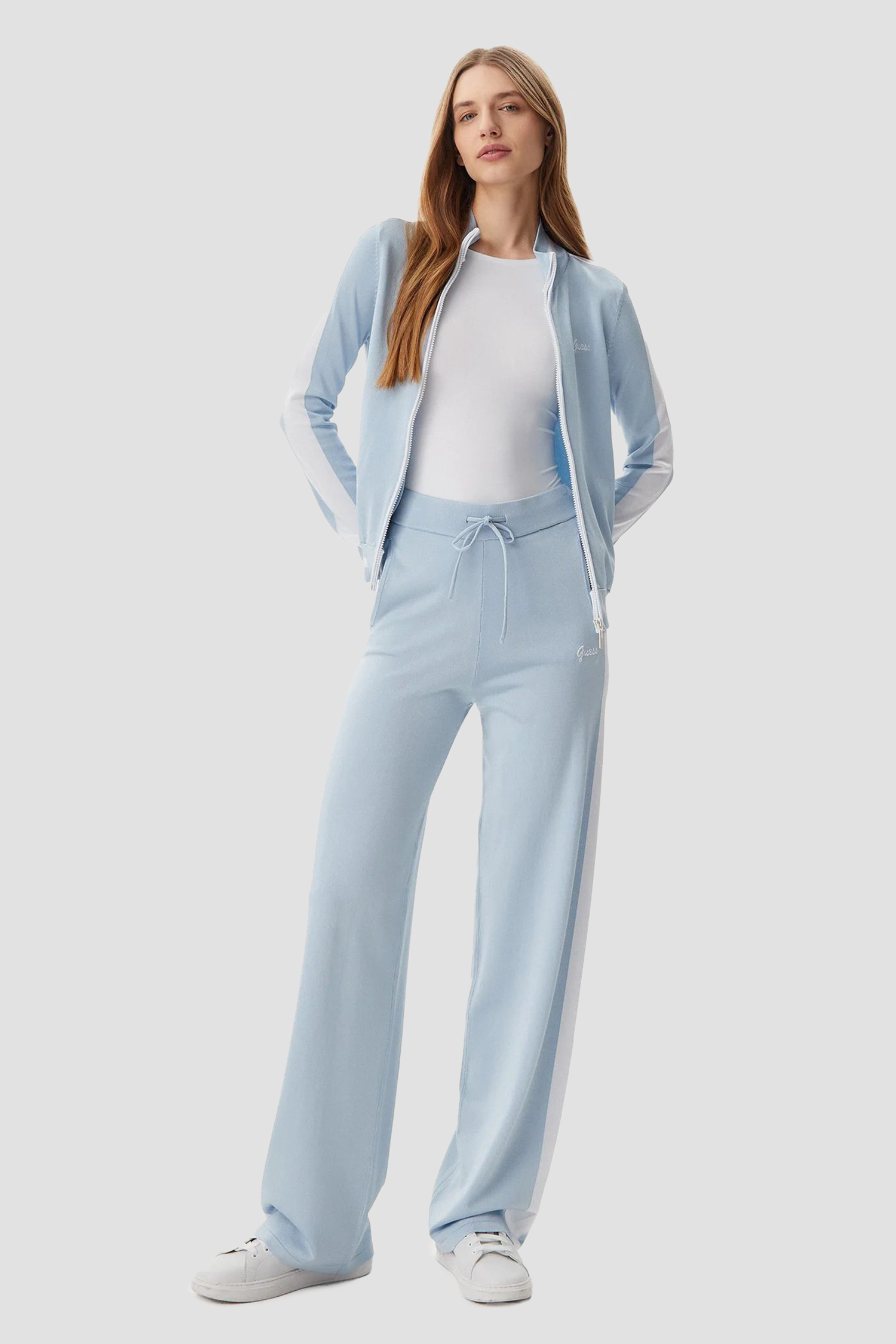 Женская голубая спортивная кофта Guess V5GQ01.Z3D60;G7O3