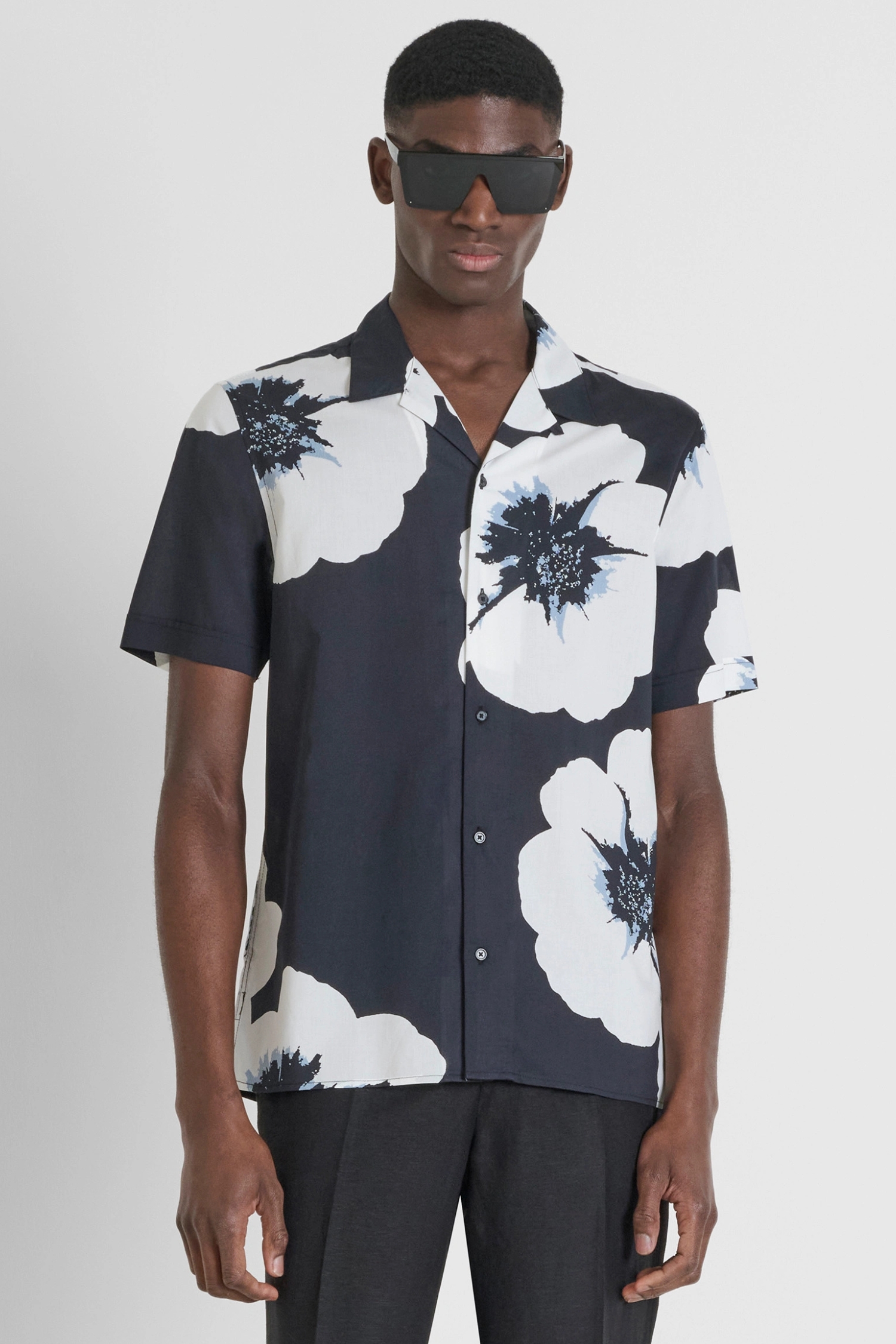 Мужская черная рубашка с узором Antony Morato MMSS00171.FA430630;9000