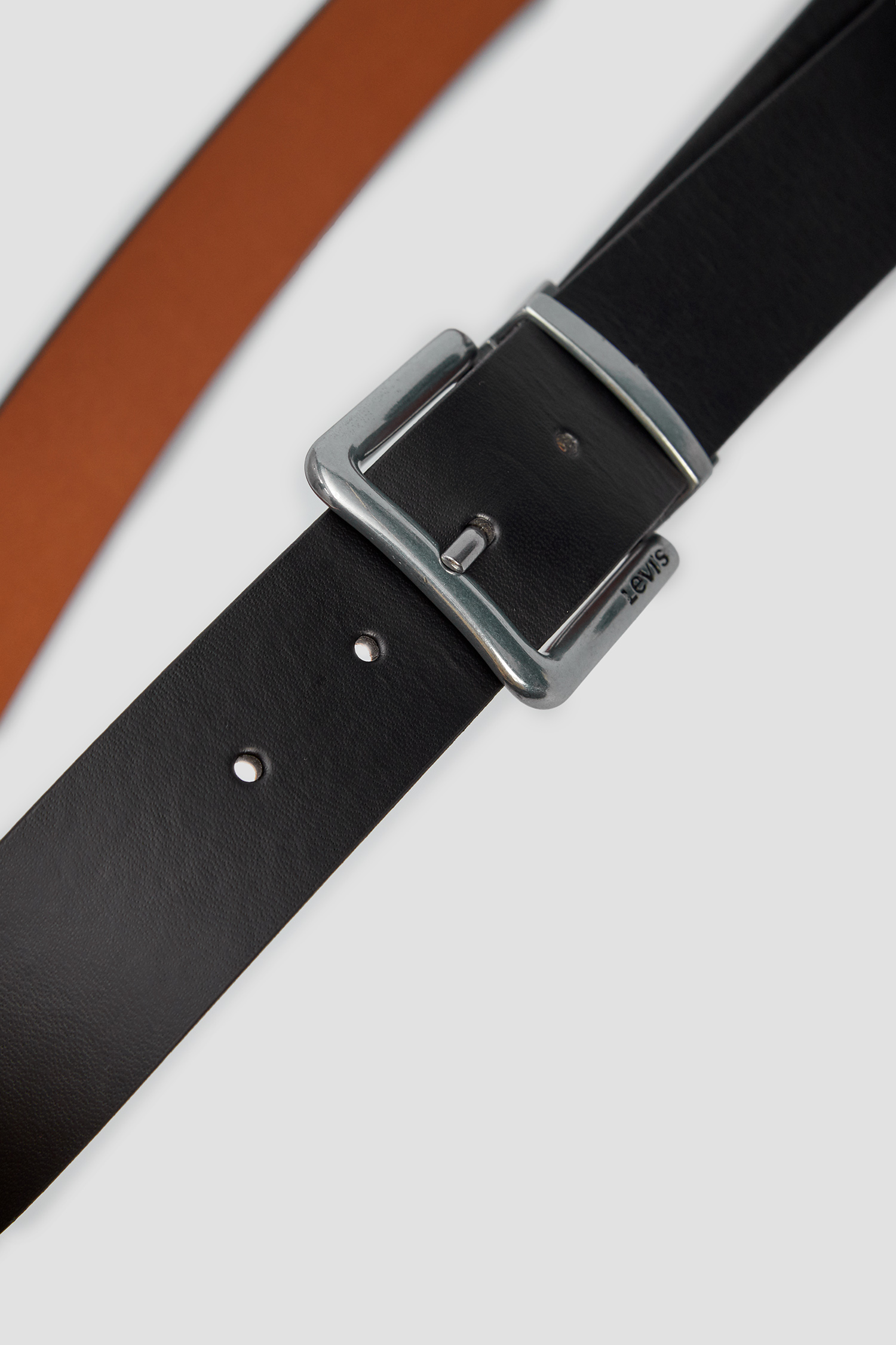 Чоловічий двосторонній ремінь Levi’s® 232448;3.97