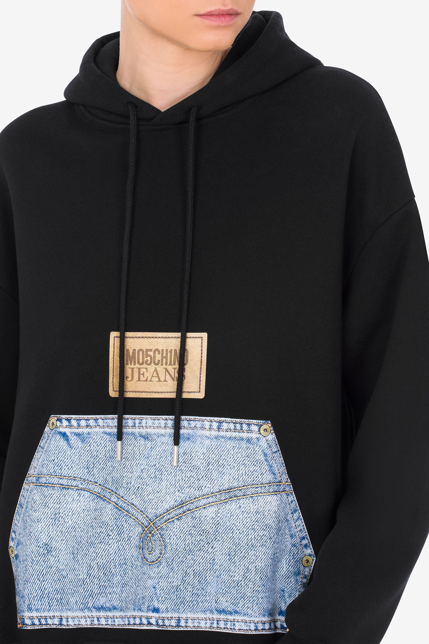 Женское черное худи Moschino A1722.8756;6555