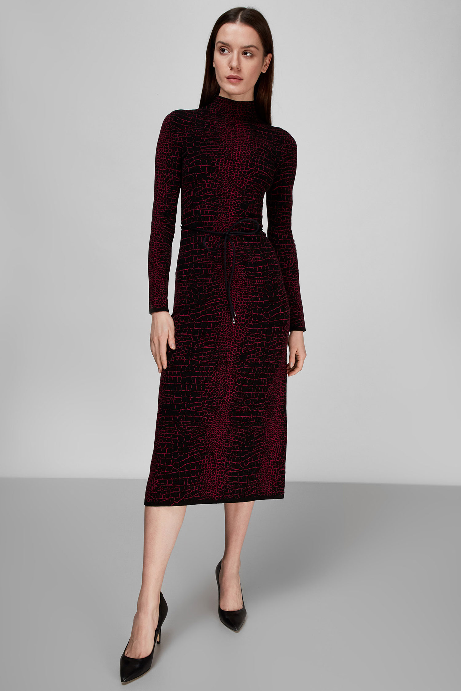 Женское черное платье с узором HUGO 50462667;960