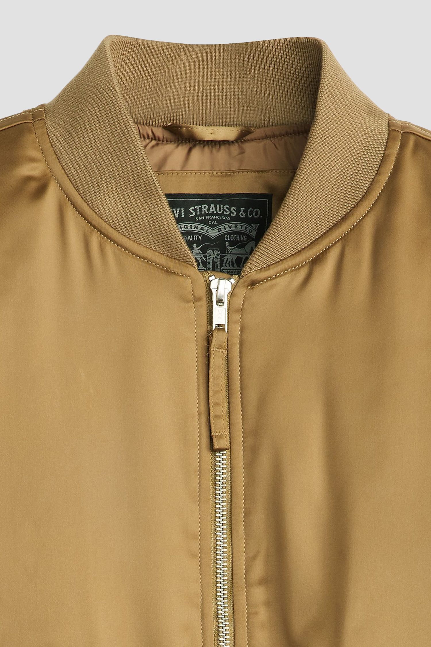 Женский коричневый бомбер Levi’s® A7262;0005