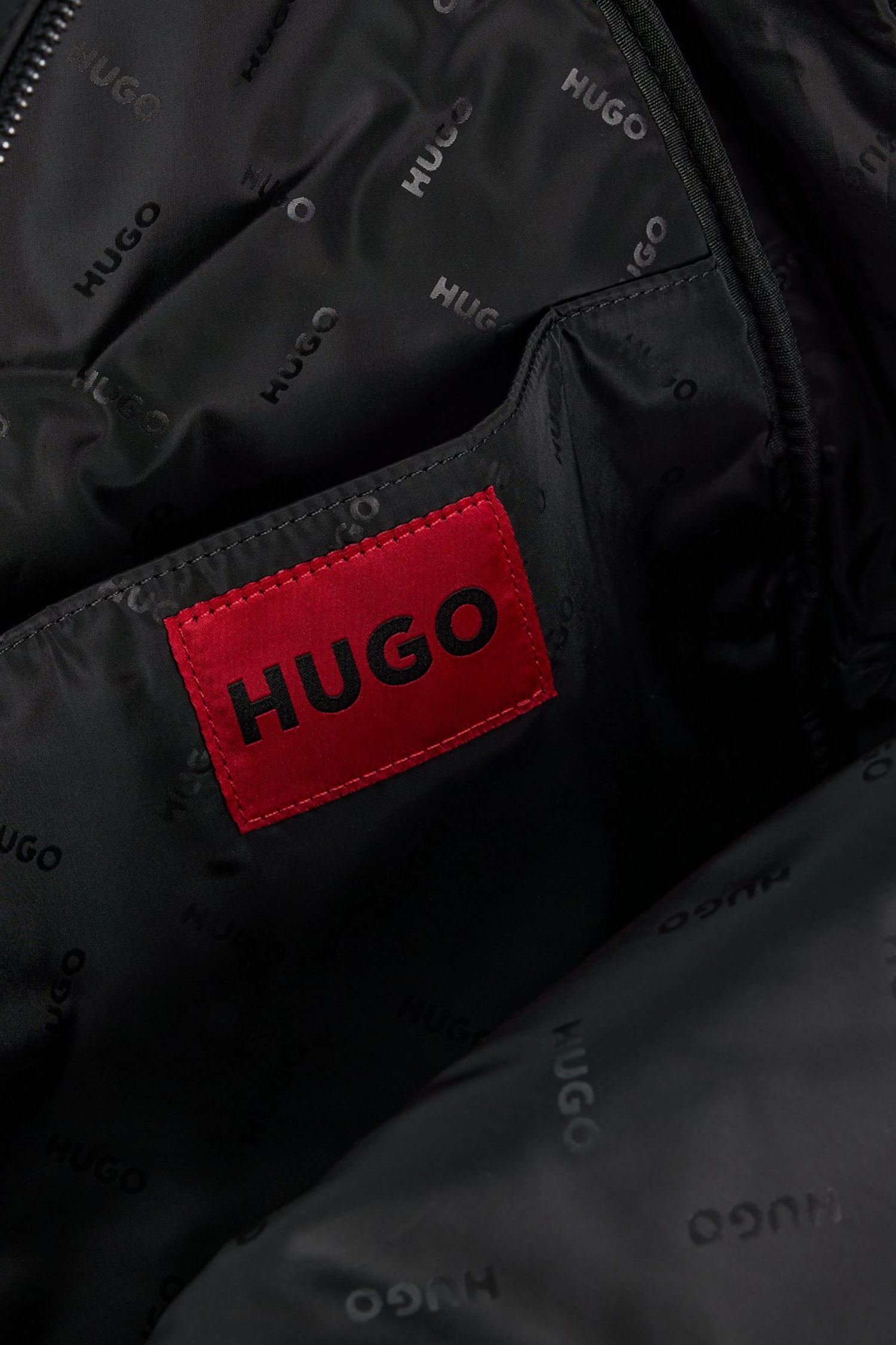 Чоловічий чорний рюкзак HUGO 50536007;001