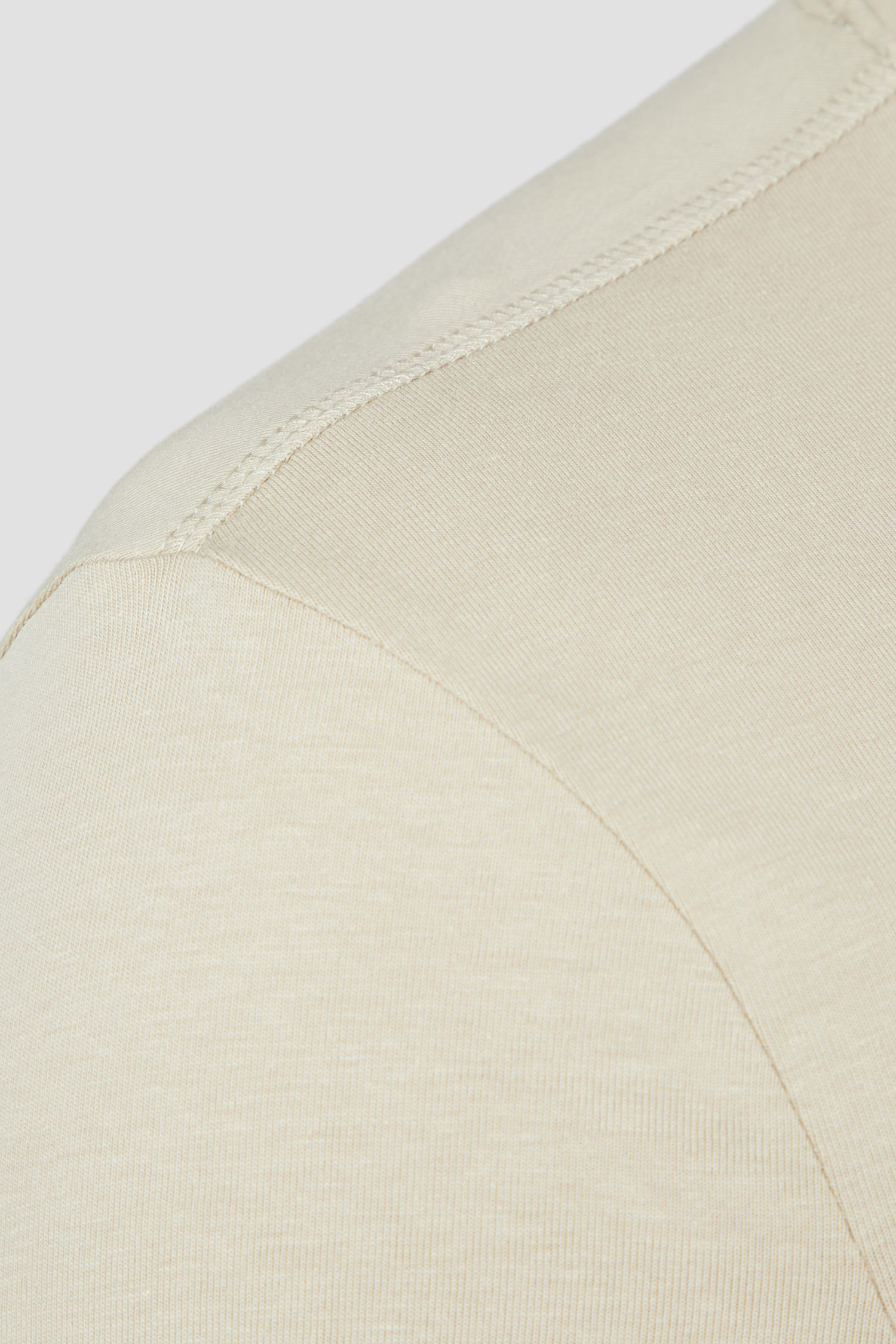 Мужская бежевая футболка Guess M4RI29.J1314;G8DK