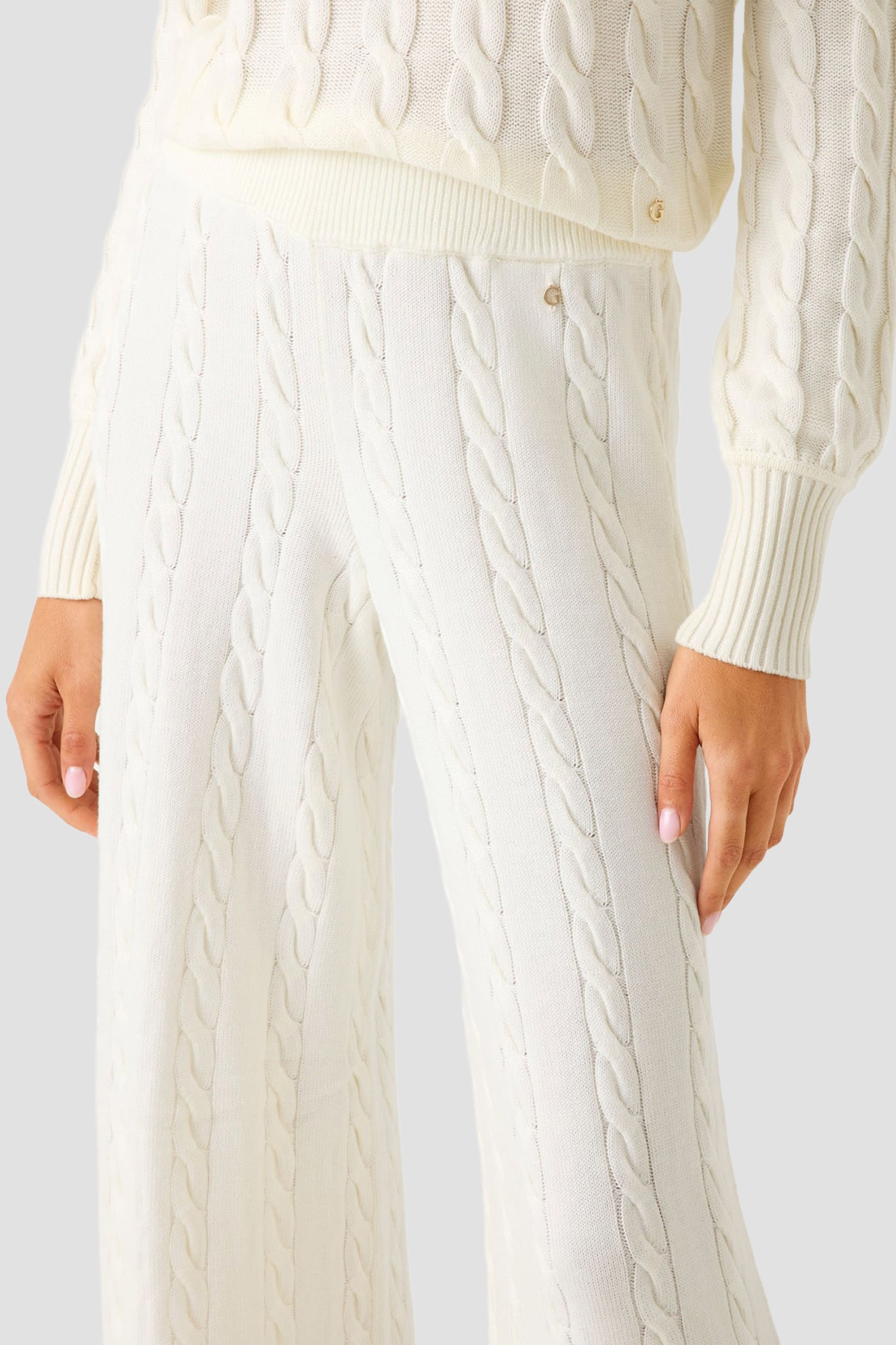 Женские белые брюки Guess W5BB52.Z1192;G012