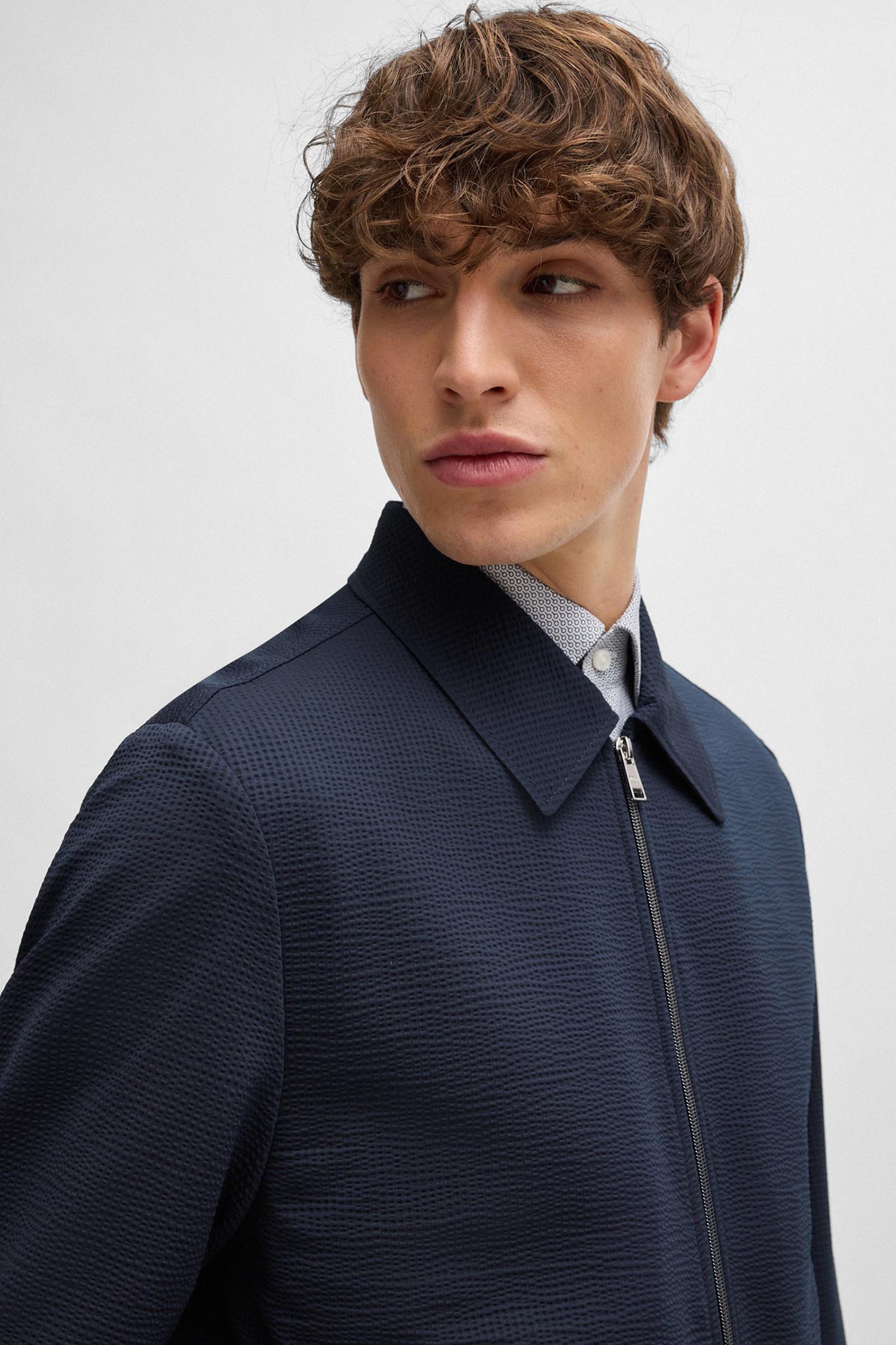 Мужская темно-синяя куртка BOSS 50514607;404