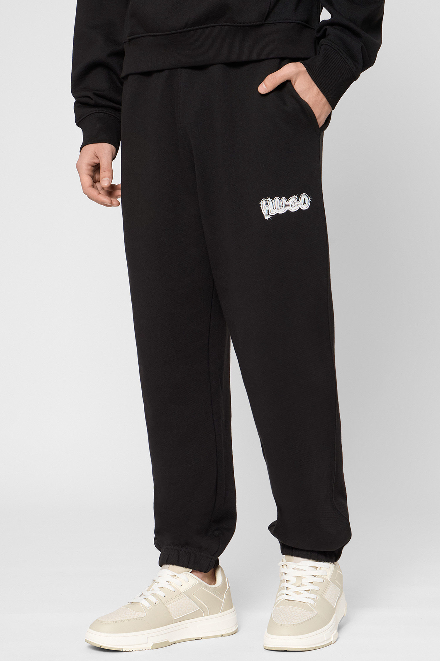 Чоловічі чорні спортивні штани HUGO BLUE 50549779;001