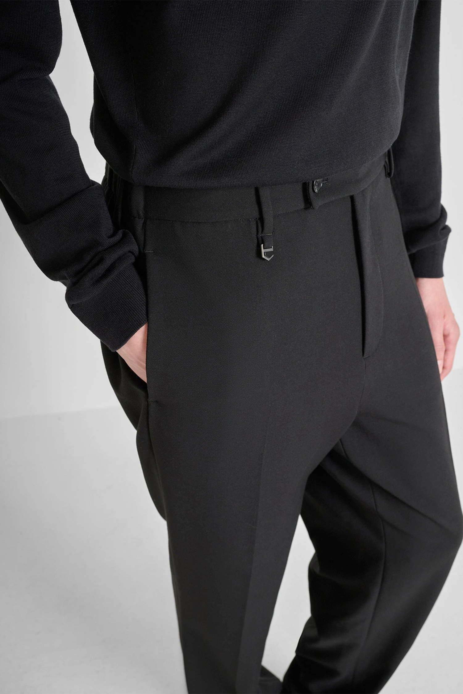 Чоловічі чорні брюки Antony Morato MMTR00758.FA600265;9000