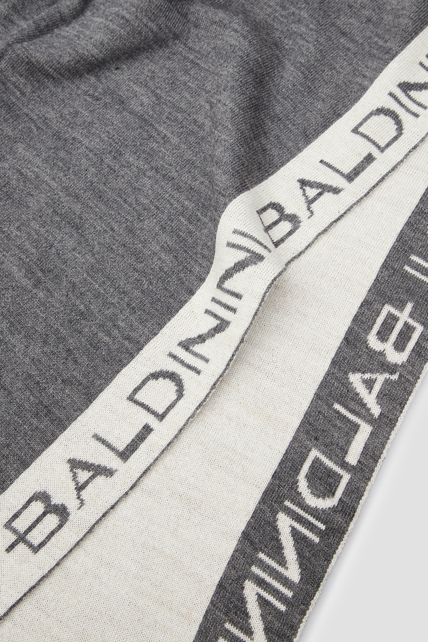 Жіночий сірий вовняний шарф BALDININI R3A001XXMSLA;0700